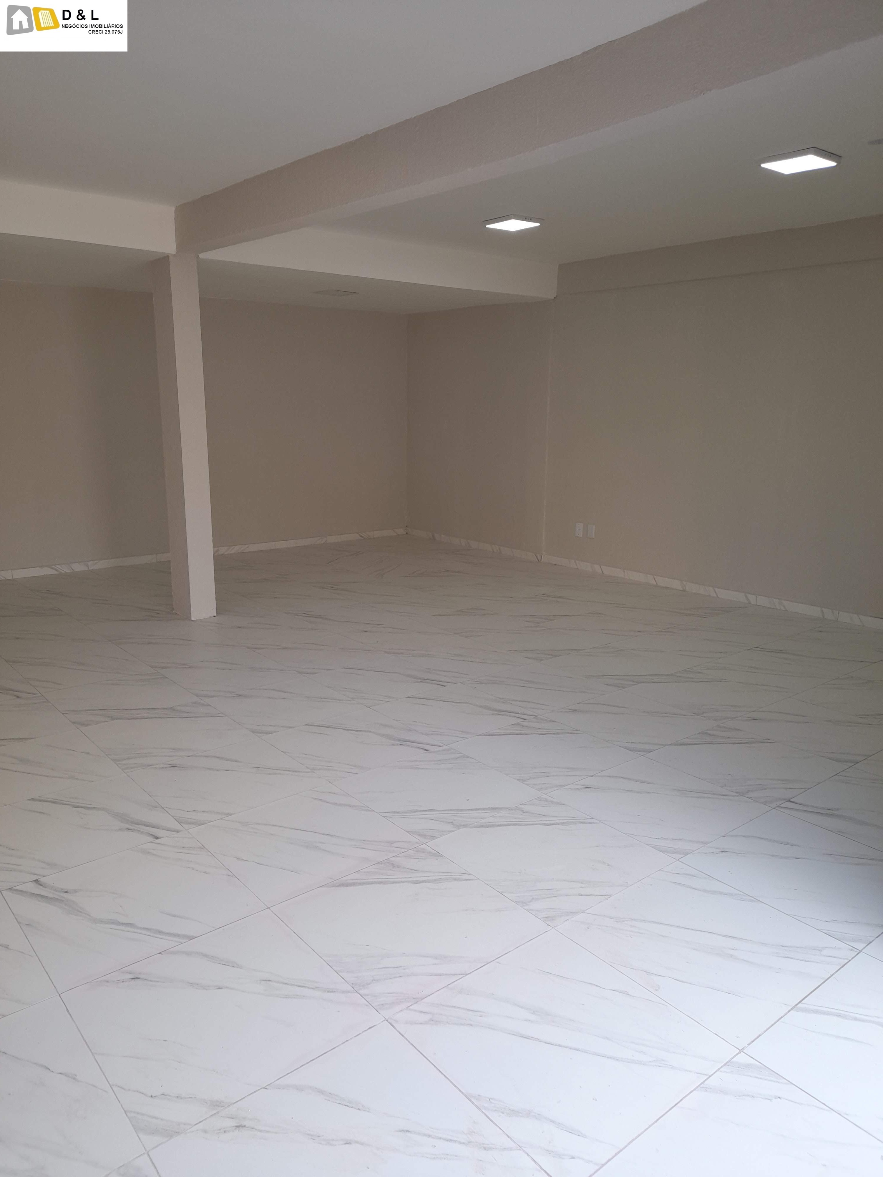 Prédio Inteiro para alugar, 62m² - Foto 2