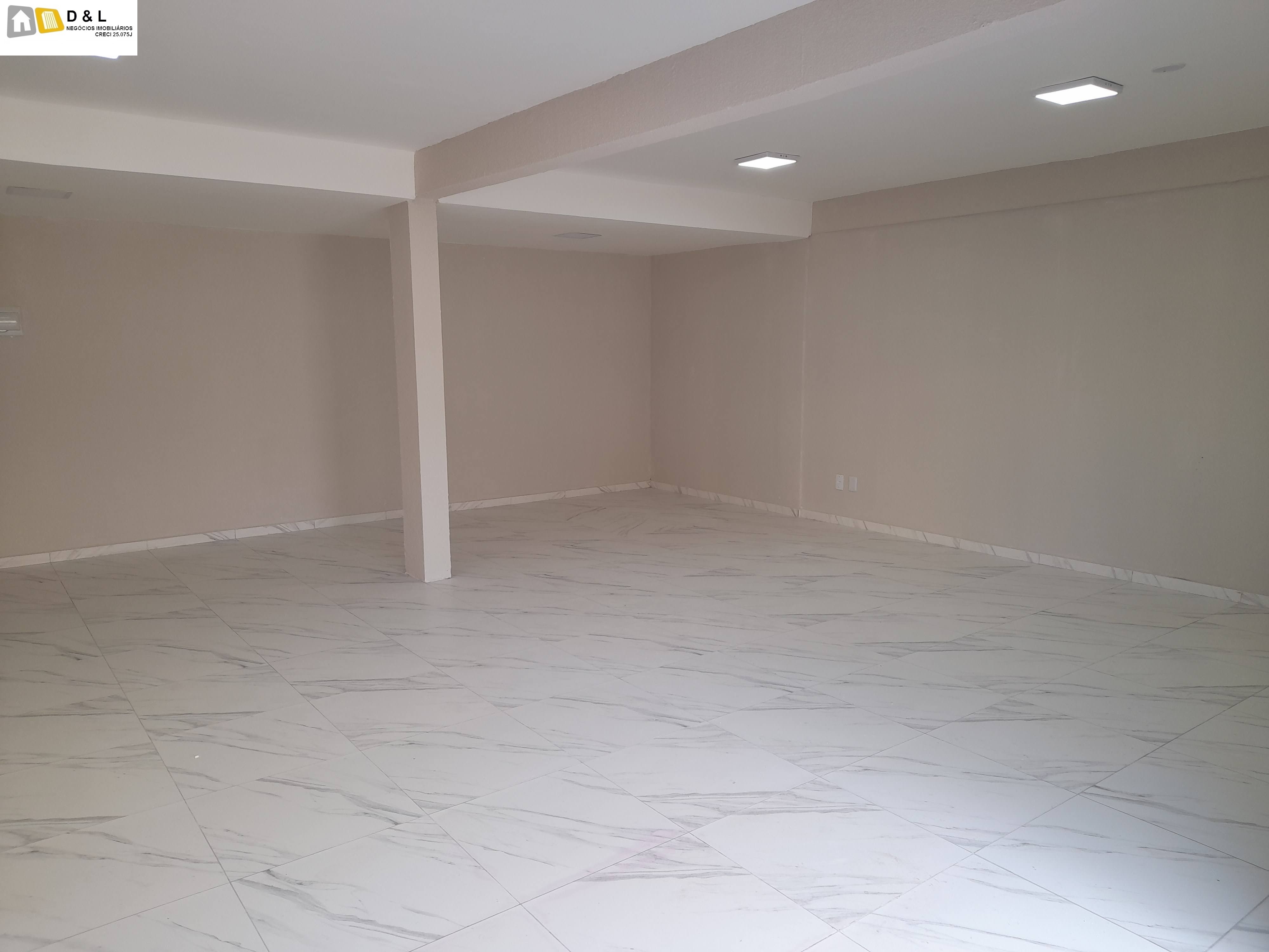 Prédio Inteiro para alugar, 62m² - Foto 1