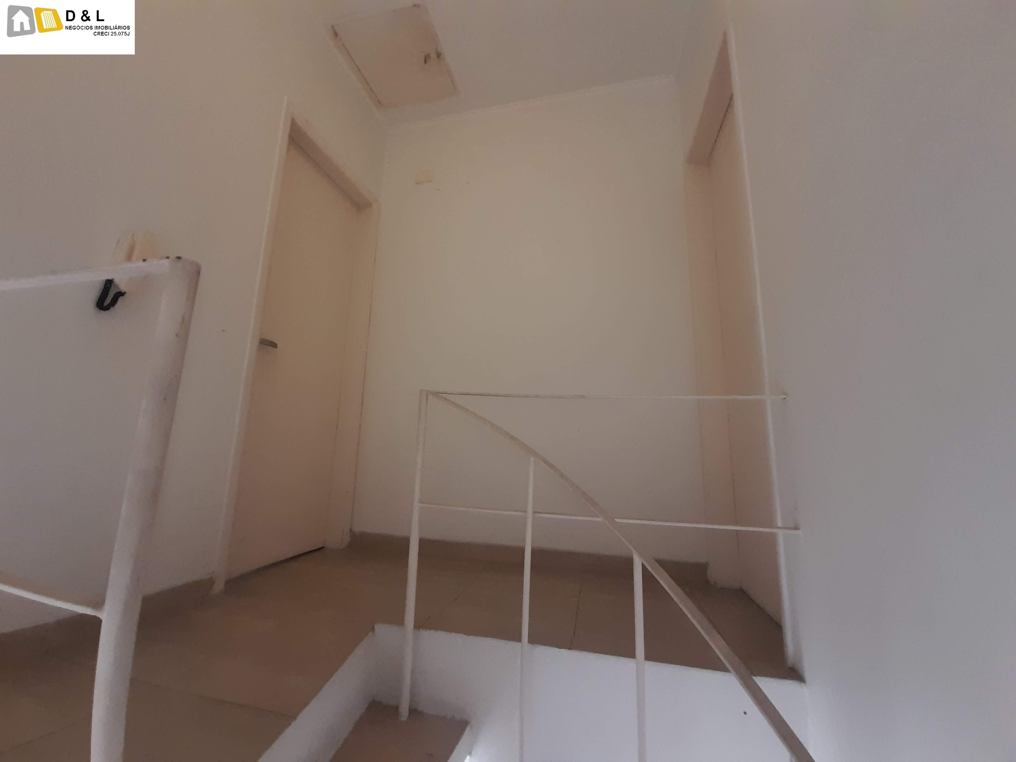 Casa à venda com 3 quartos, 190m² - Foto 15