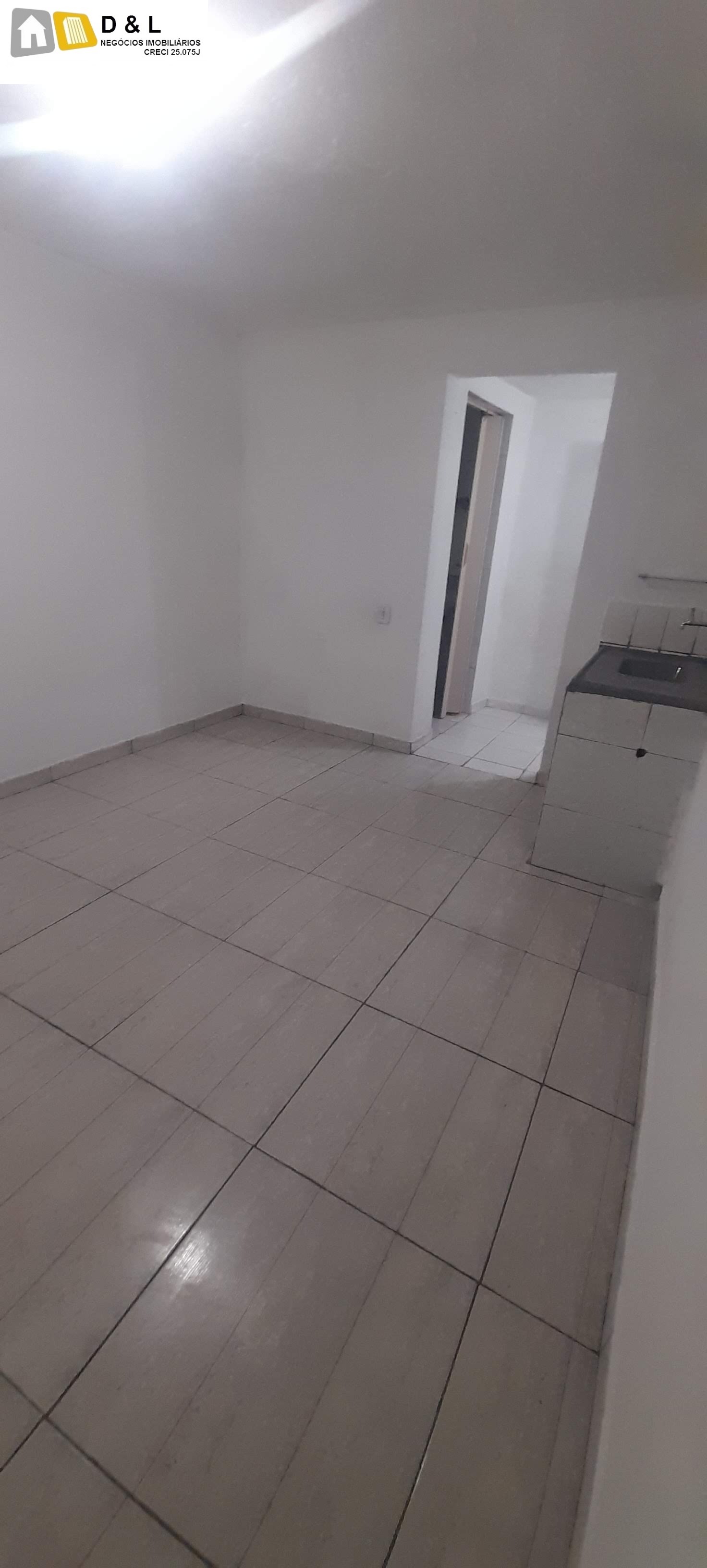 Casa para alugar com 1 quarto, 20m² - Foto 9