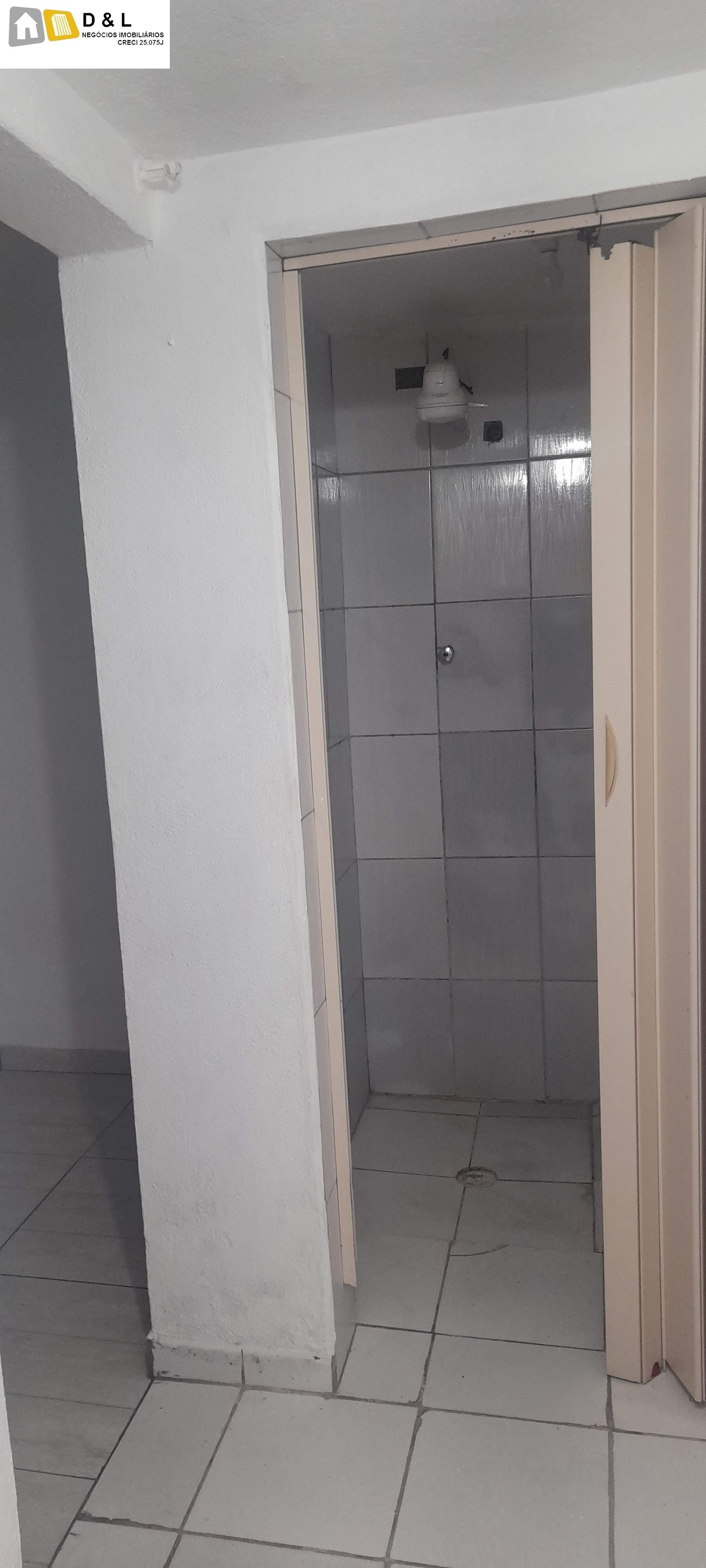 Casa para alugar com 1 quarto, 20m² - Foto 12