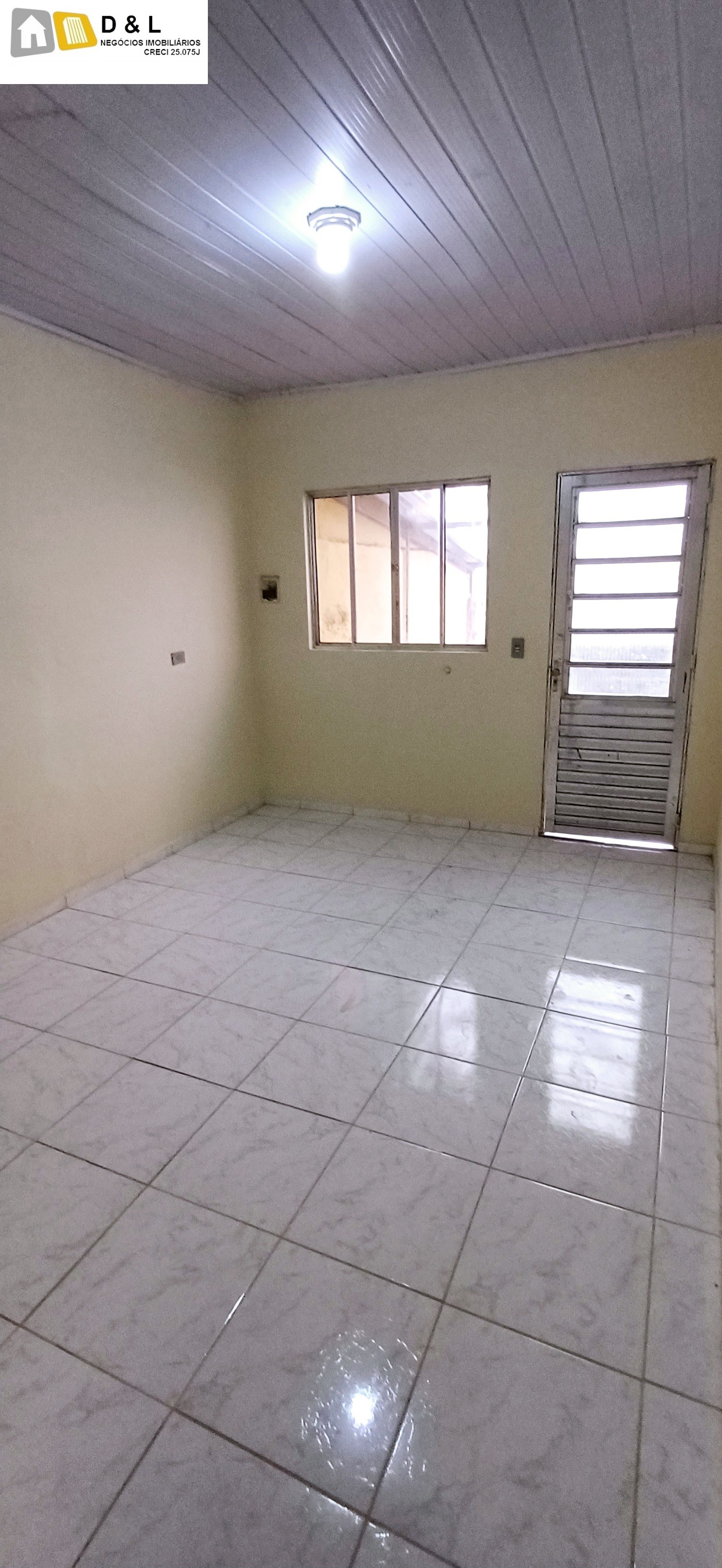 Casa para alugar com 1 quarto, 30m² - Foto 1