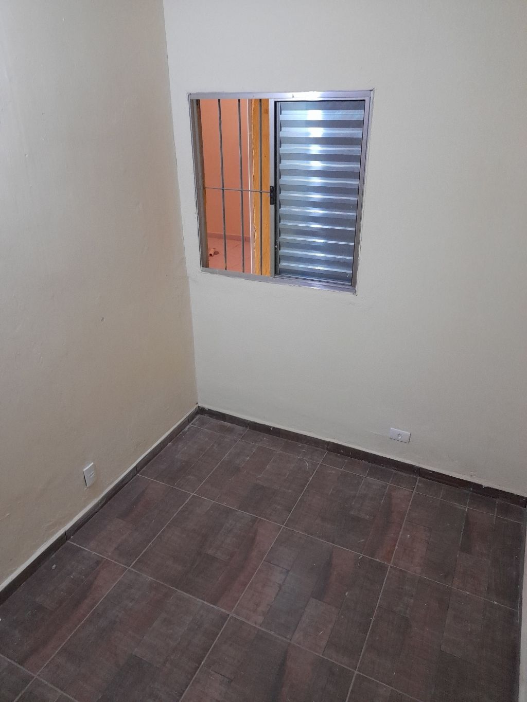 Casa à venda com 4 quartos, 100m² - Foto 2