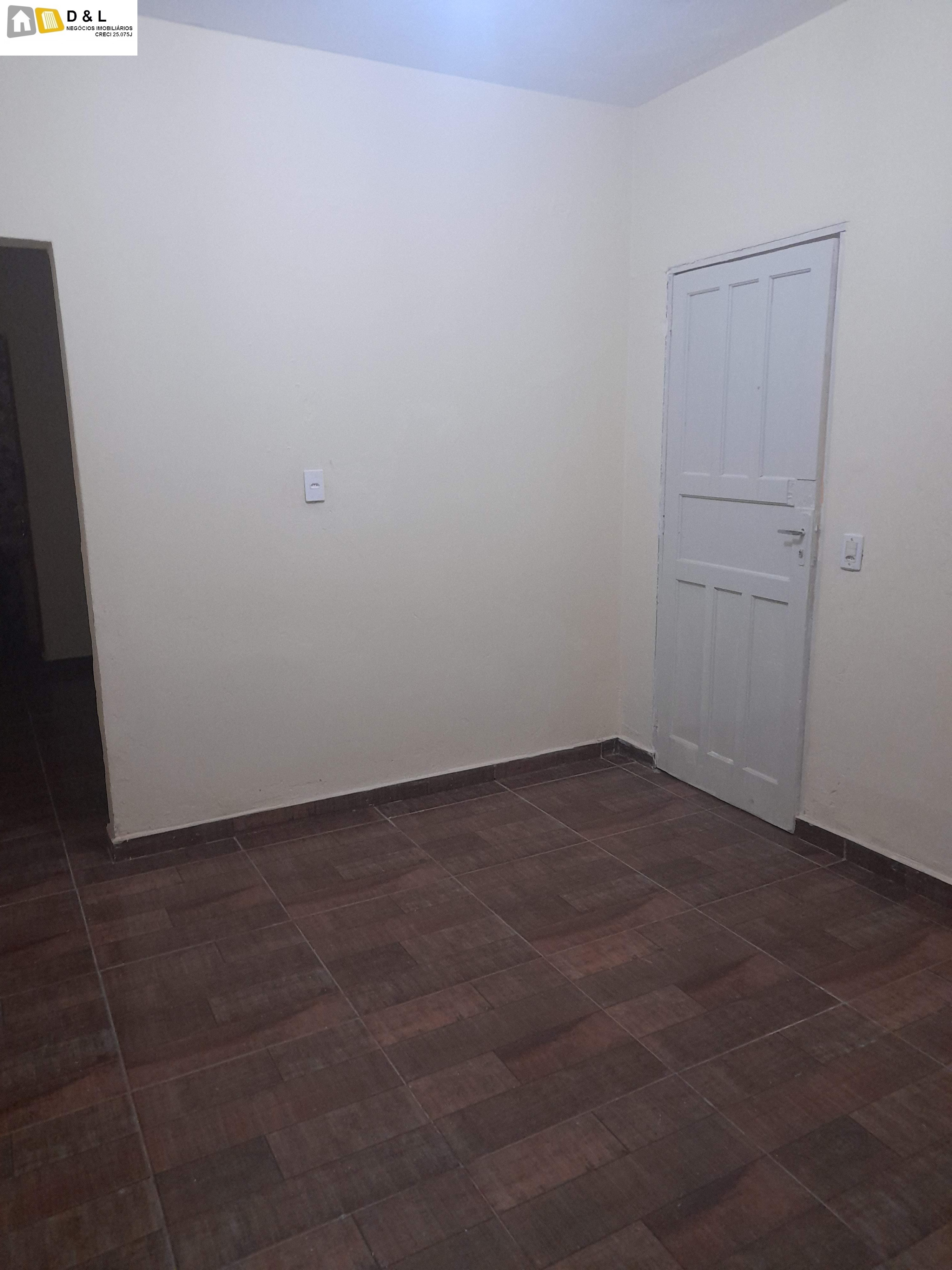 Casa à venda com 4 quartos, 100m² - Foto 25