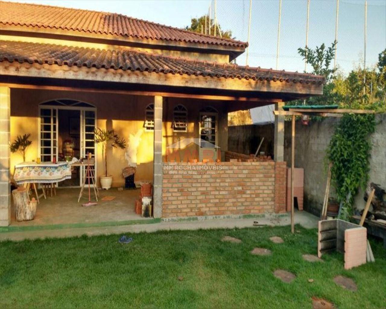 Chácara à venda com 2 quartos, 1090m² - Foto 2