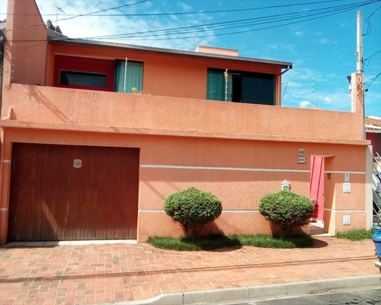 Sobrado à venda com 3 quartos, 250m² - Foto 1