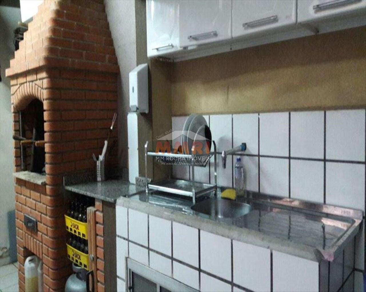 Sobrado à venda com 6 quartos, 200m² - Foto 2