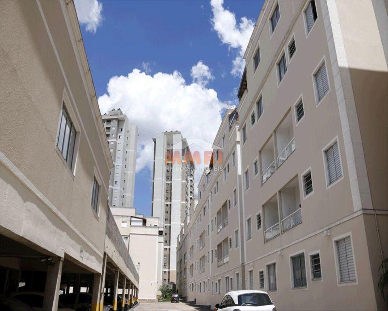 Apartamento à venda com 2 quartos, 64m² - Foto 2