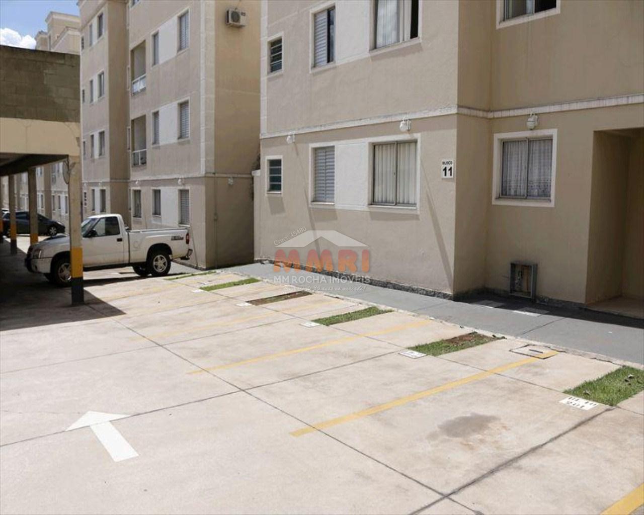 Apartamento à venda com 2 quartos, 64m² - Foto 3