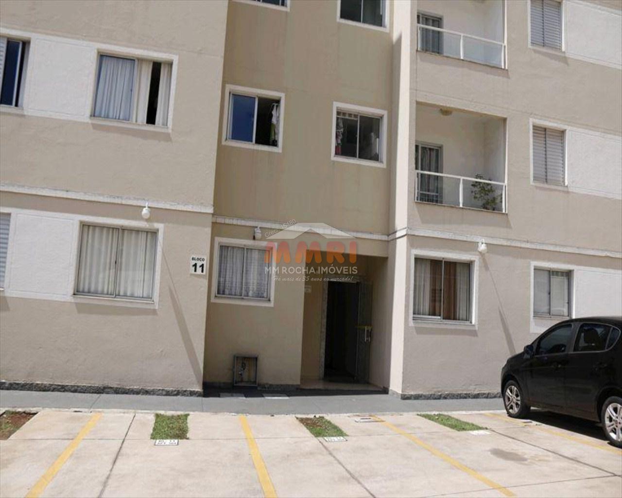 Apartamento à venda com 2 quartos, 64m² - Foto 4