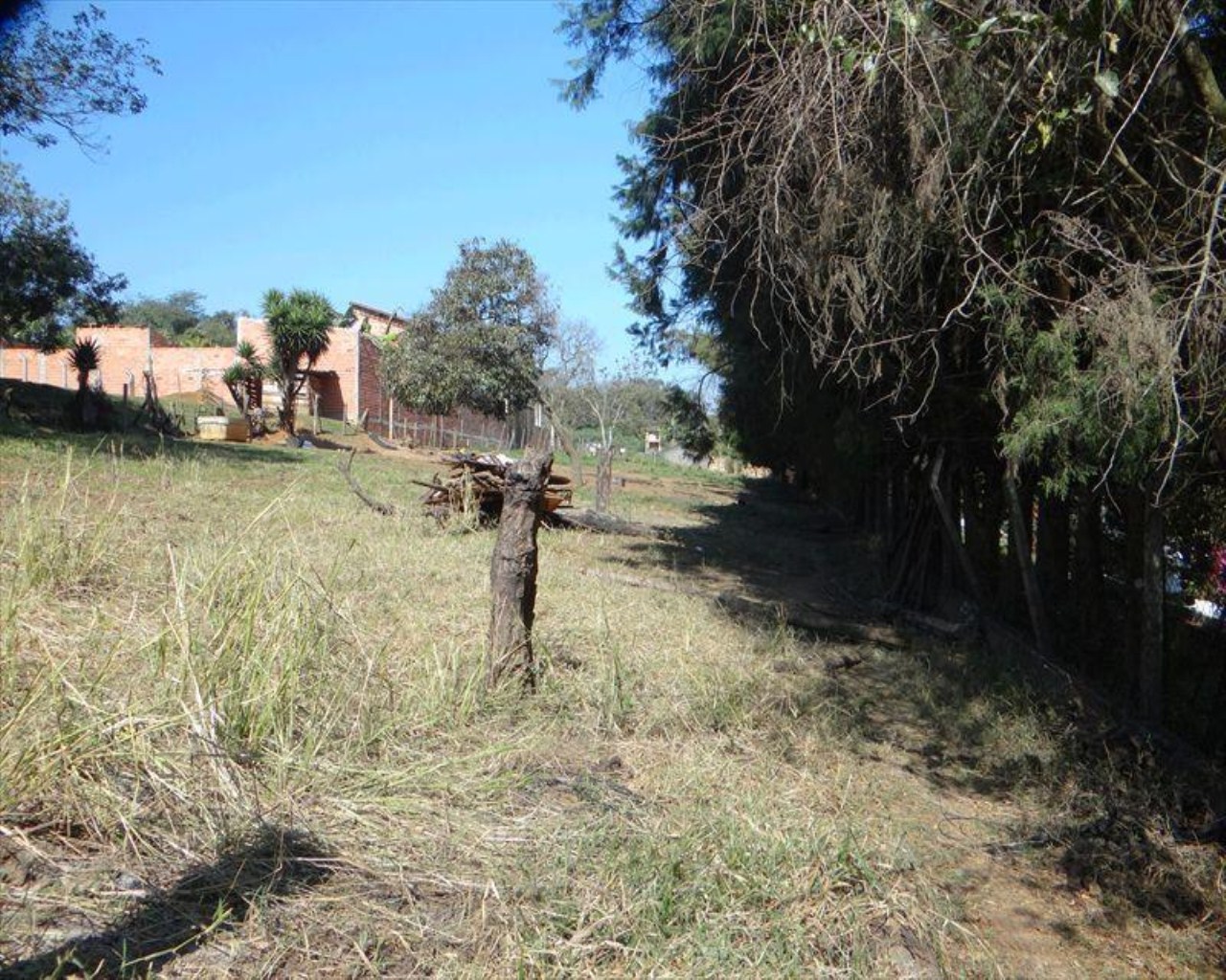 Loteamento e Condomínio, 1600 m² - Foto 1