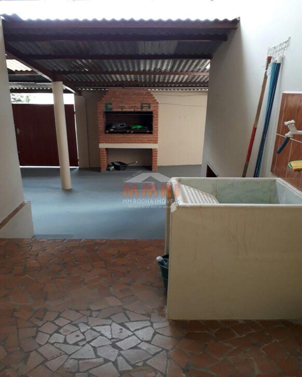 Casa à venda com 3 quartos, 250m² - Foto 18