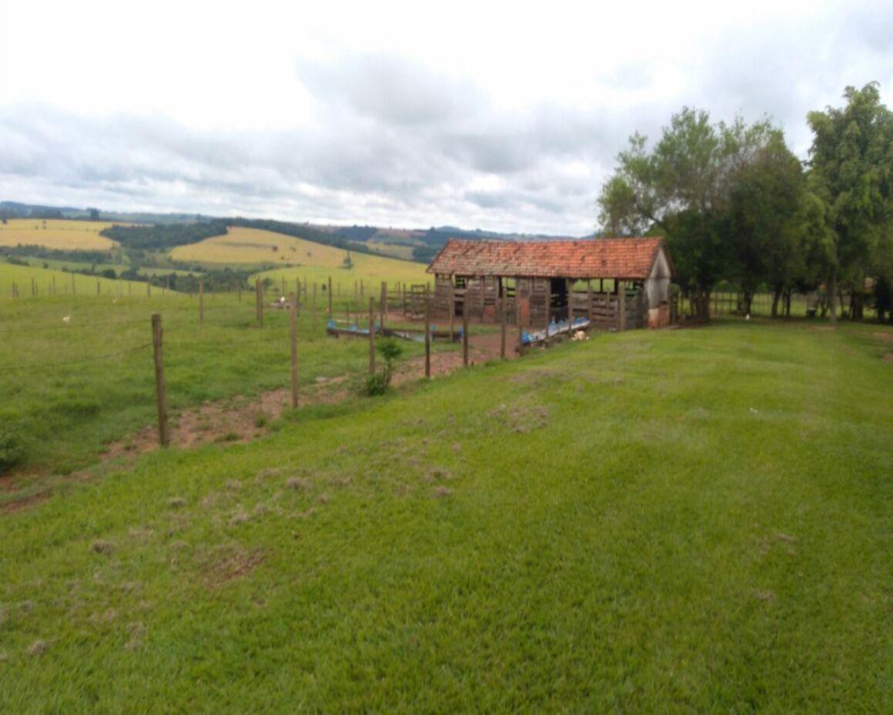 Fazenda à venda com 1 quarto, 213m² - Foto 8