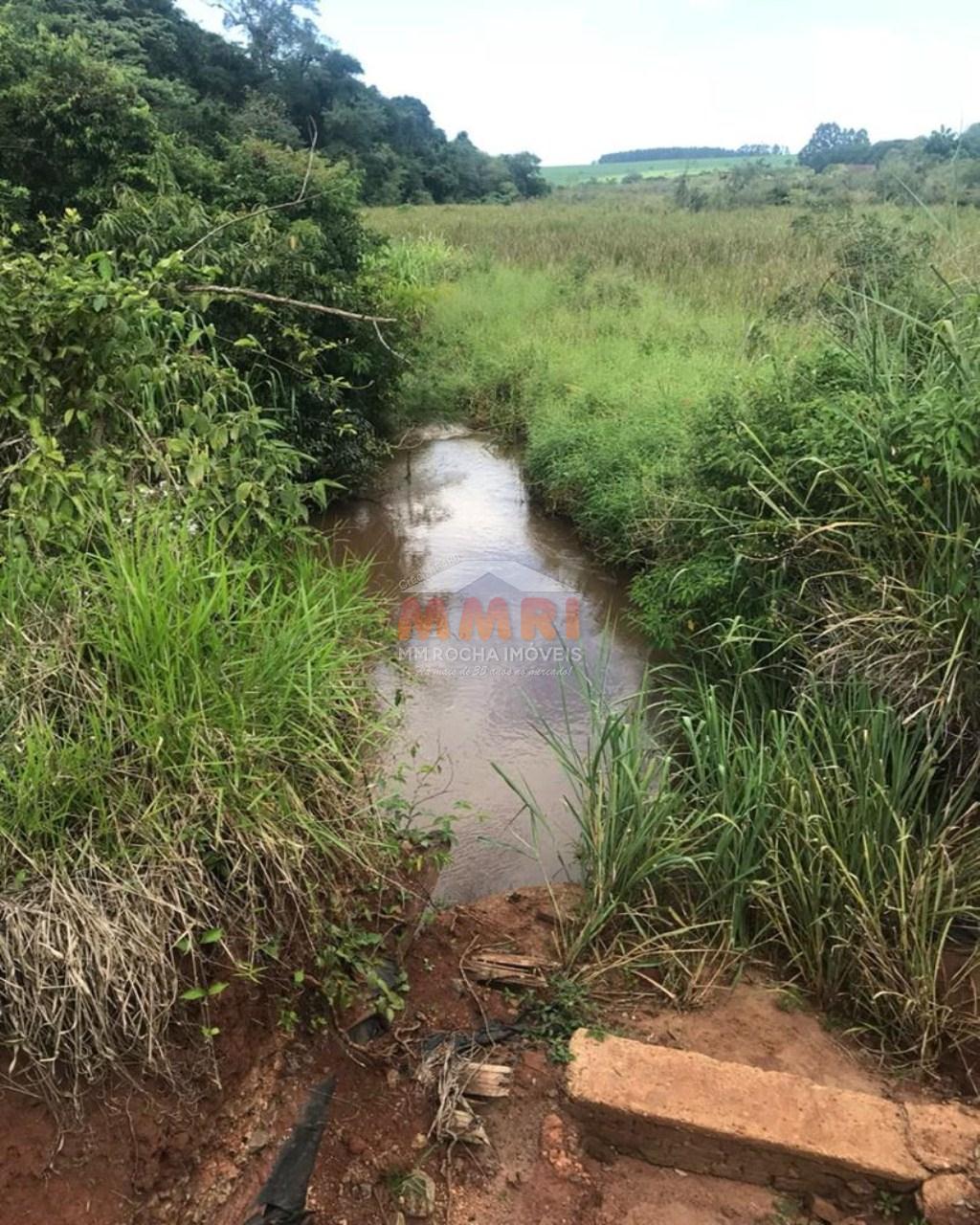 Fazenda à venda com 2 quartos, 185m² - Foto 25