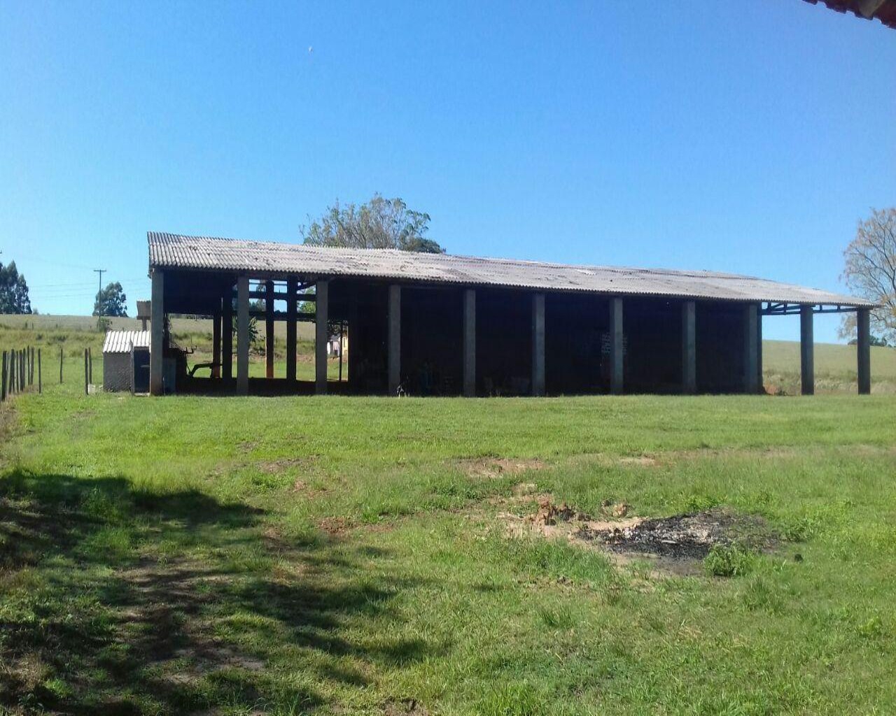 Fazenda à venda com 1 quarto, 106m² - Foto 11