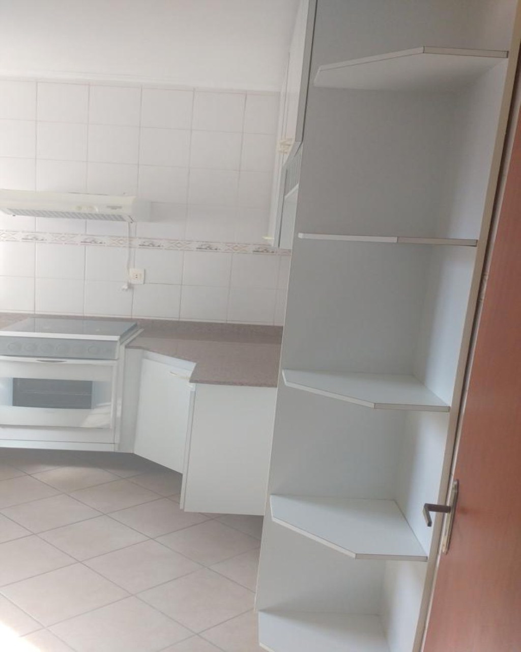 Apartamento à venda com 2 quartos, 70m² - Foto 5