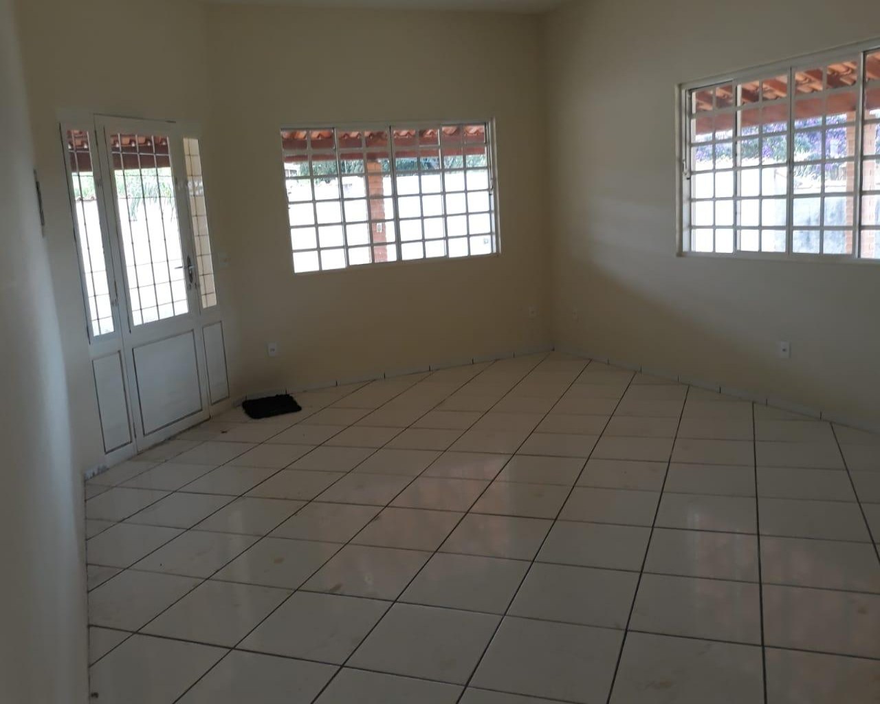 Chácara à venda com 4 quartos, 1000m² - Foto 4