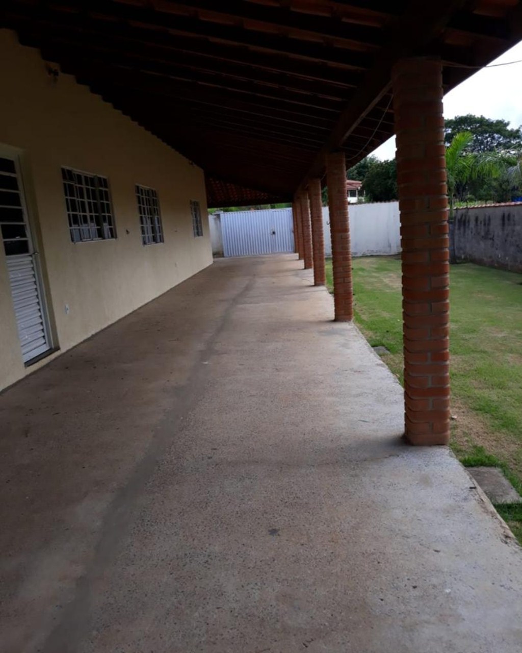 Chácara à venda com 4 quartos, 1000m² - Foto 2