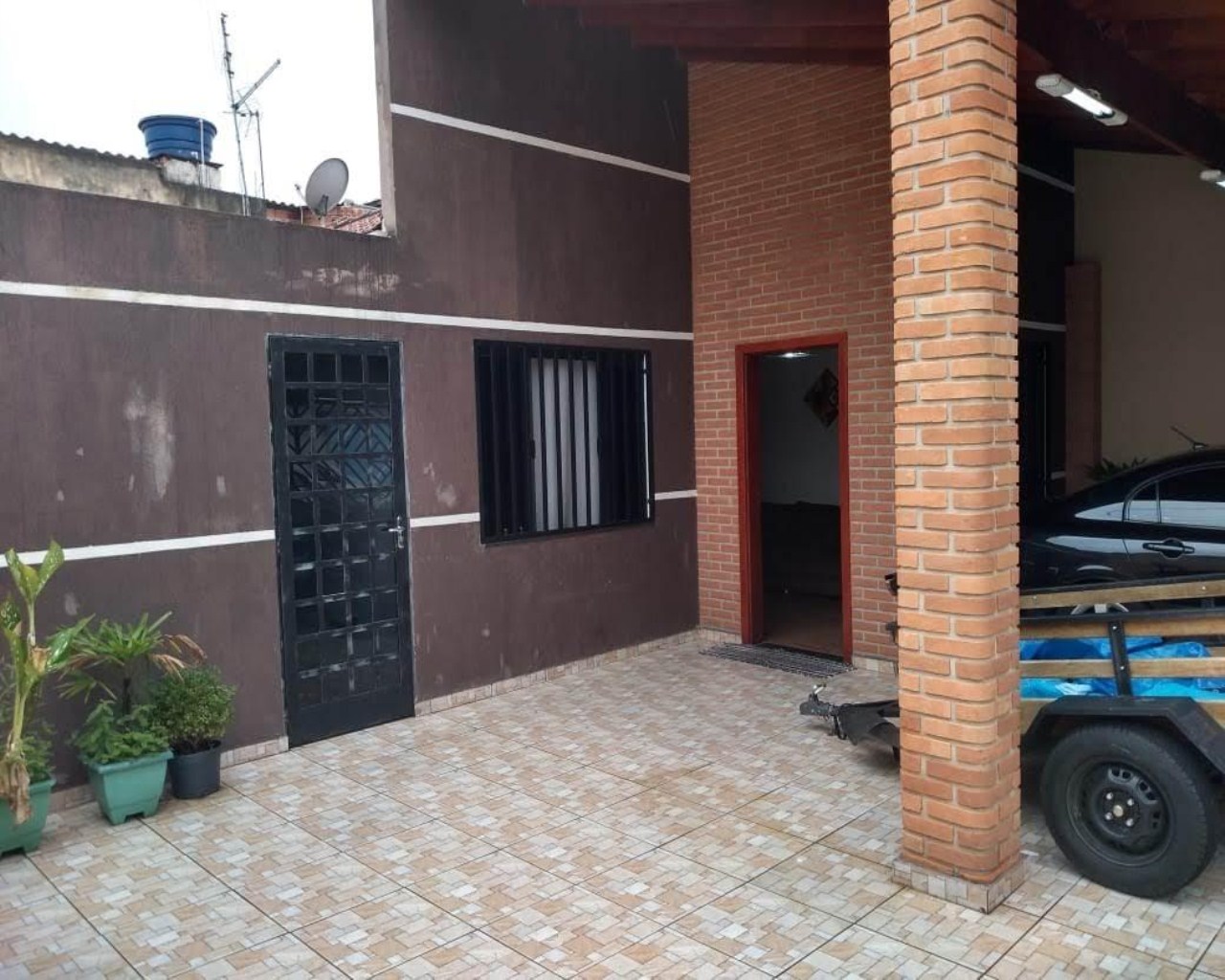 Casa à venda com 3 quartos, 180m² - Foto 1