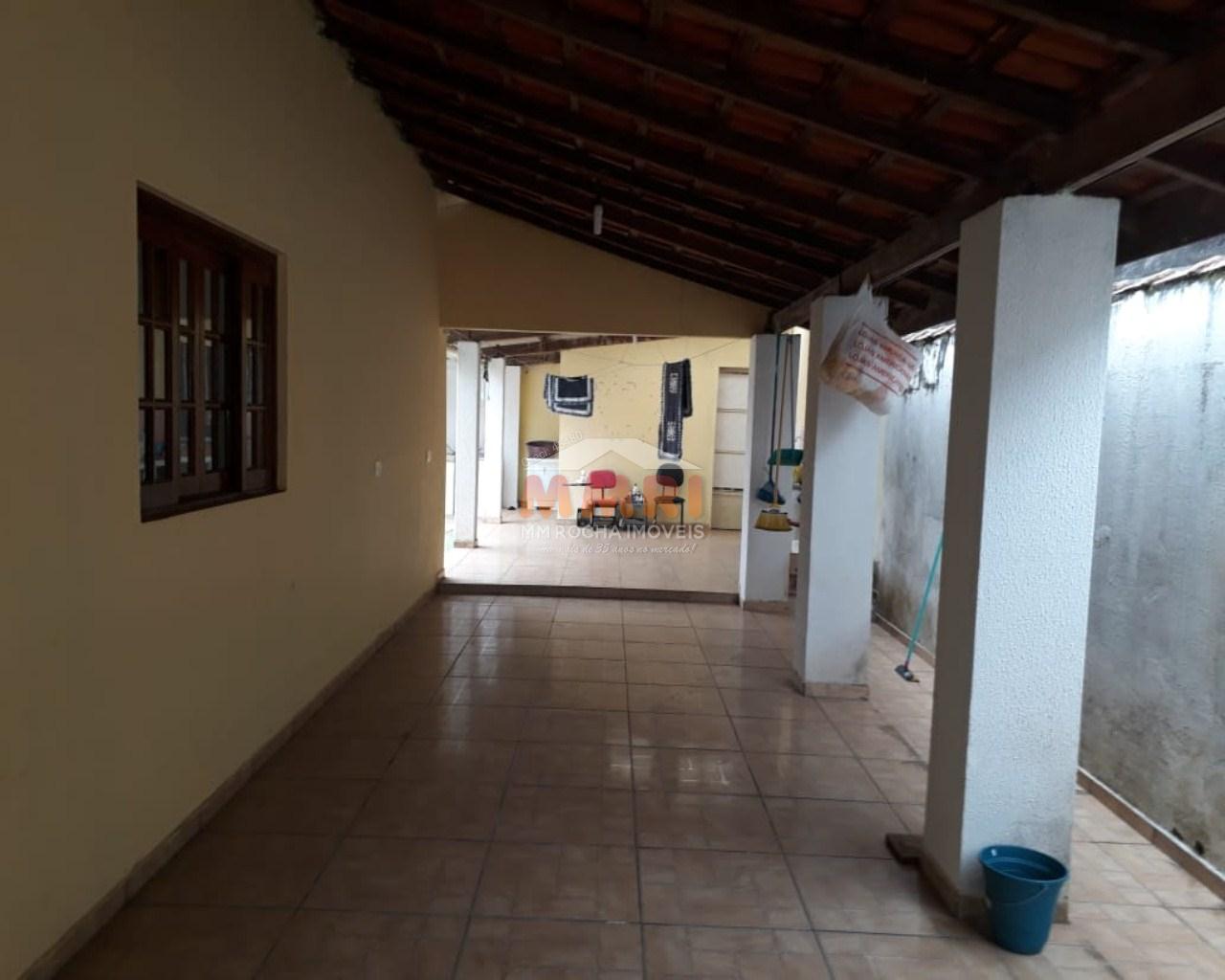 Casa à venda com 2 quartos, 300m² - Foto 11