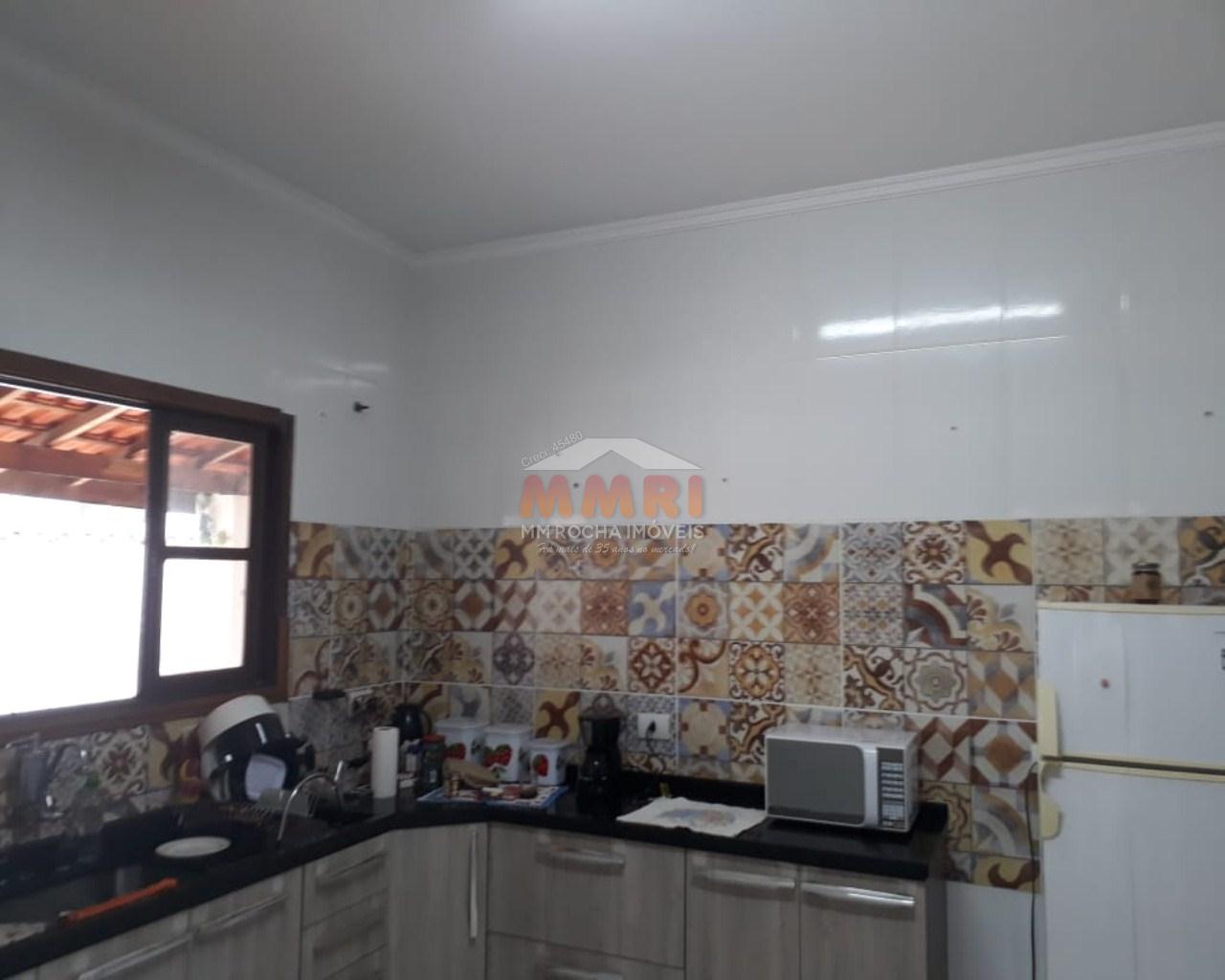 Casa à venda com 2 quartos, 300m² - Foto 16