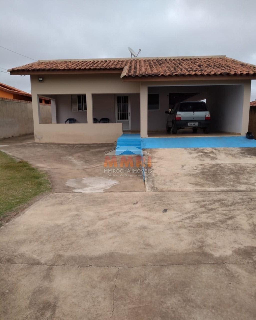 Casa à venda com 2 quartos, 700m² - Foto 2