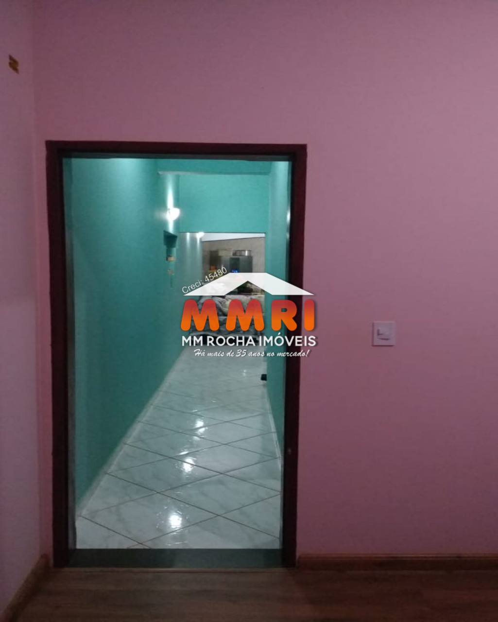 Chácara à venda com 2 quartos, 1090m² - Foto 9