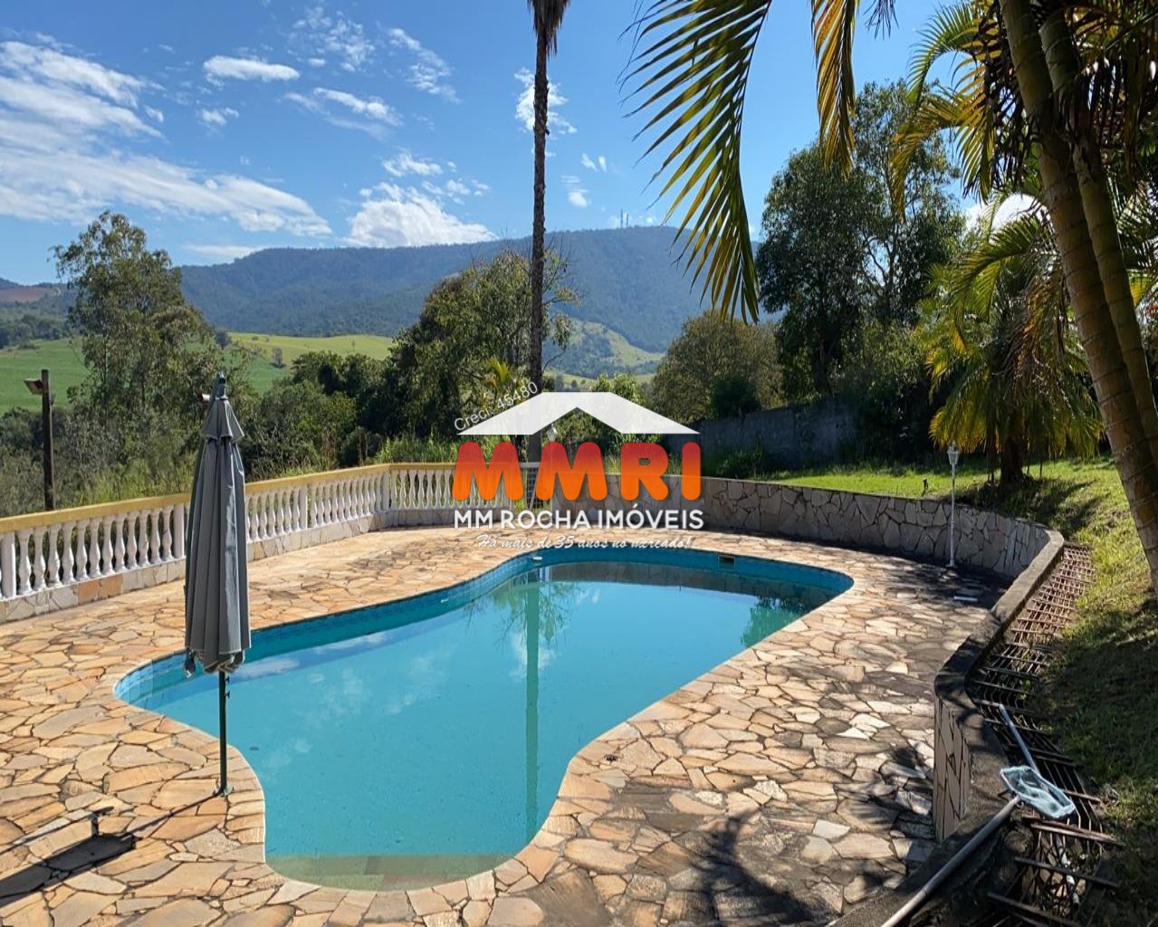 Chácara, 4 quartos, 6000 m² - Foto 1