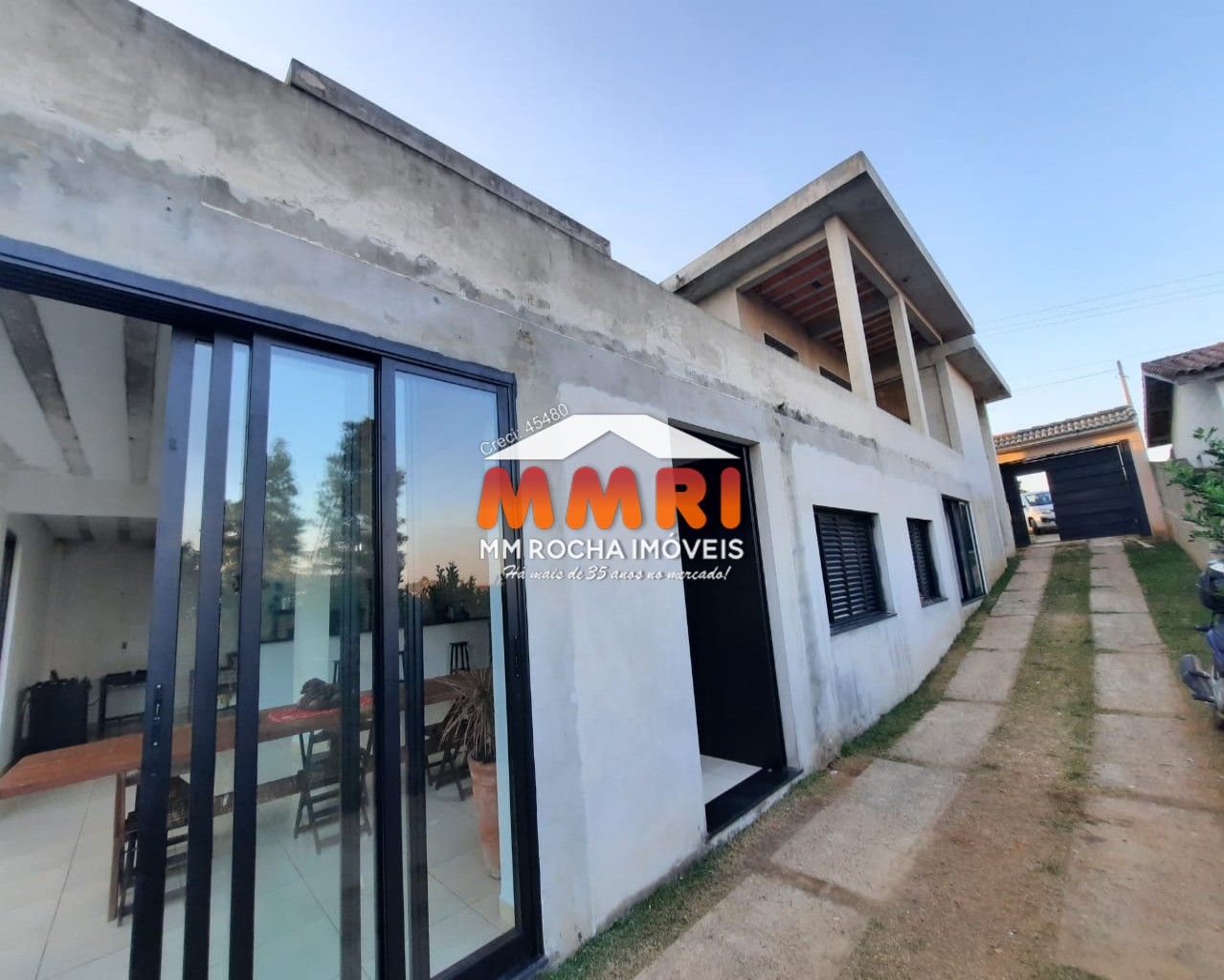 Chácara, 6 quartos, 1050 m² - Foto 1