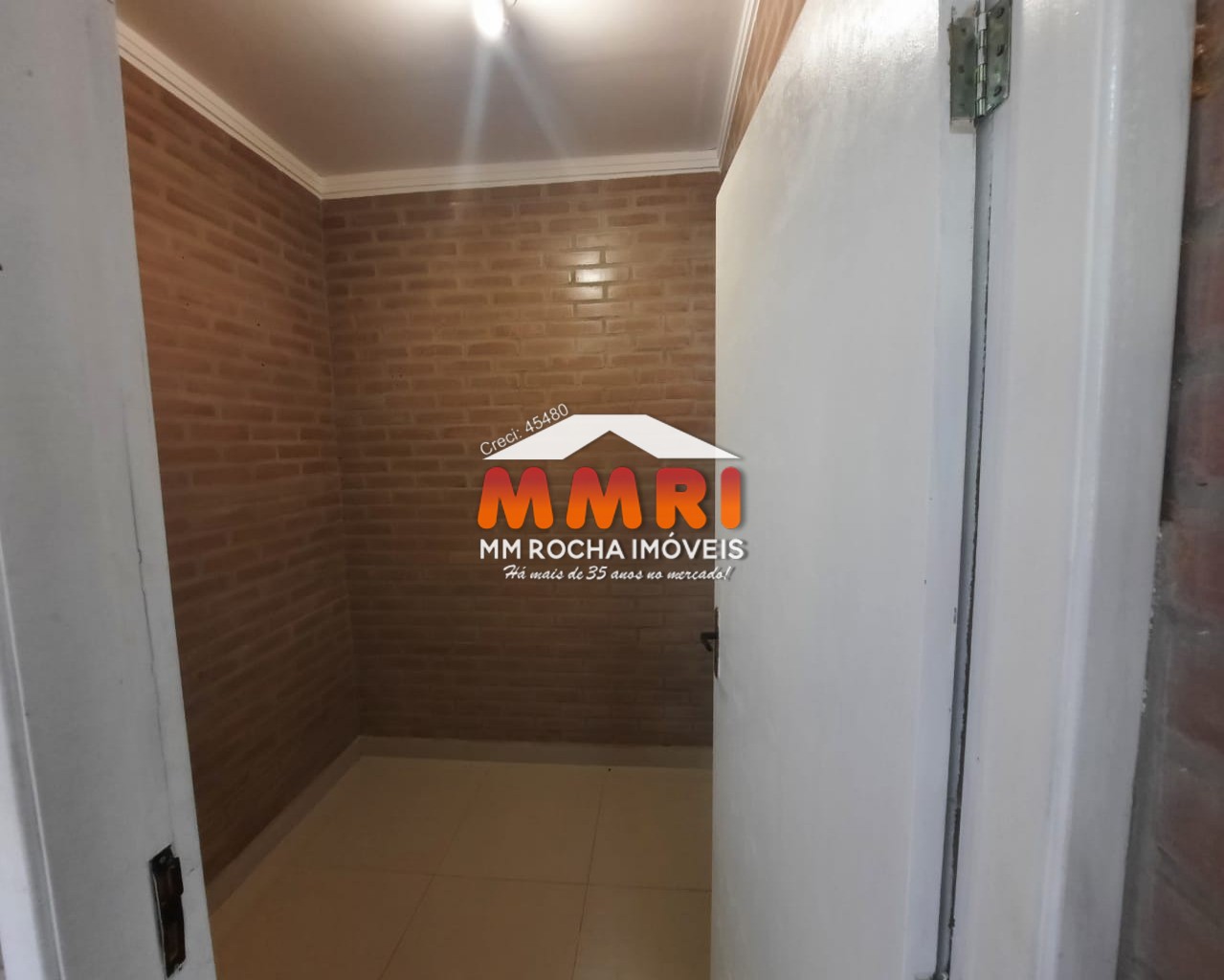 Casa de Condomínio à venda com 3 quartos, 500m² - Foto 2