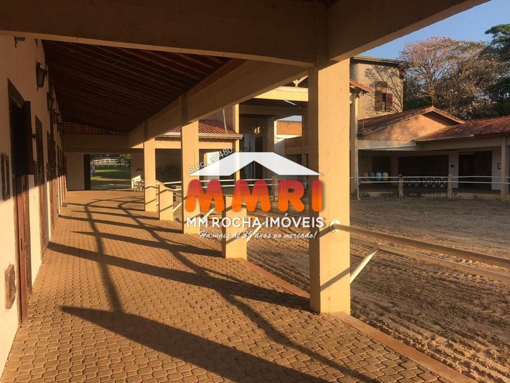 Fazenda à venda com 9 quartos, 95800m² - Foto 11