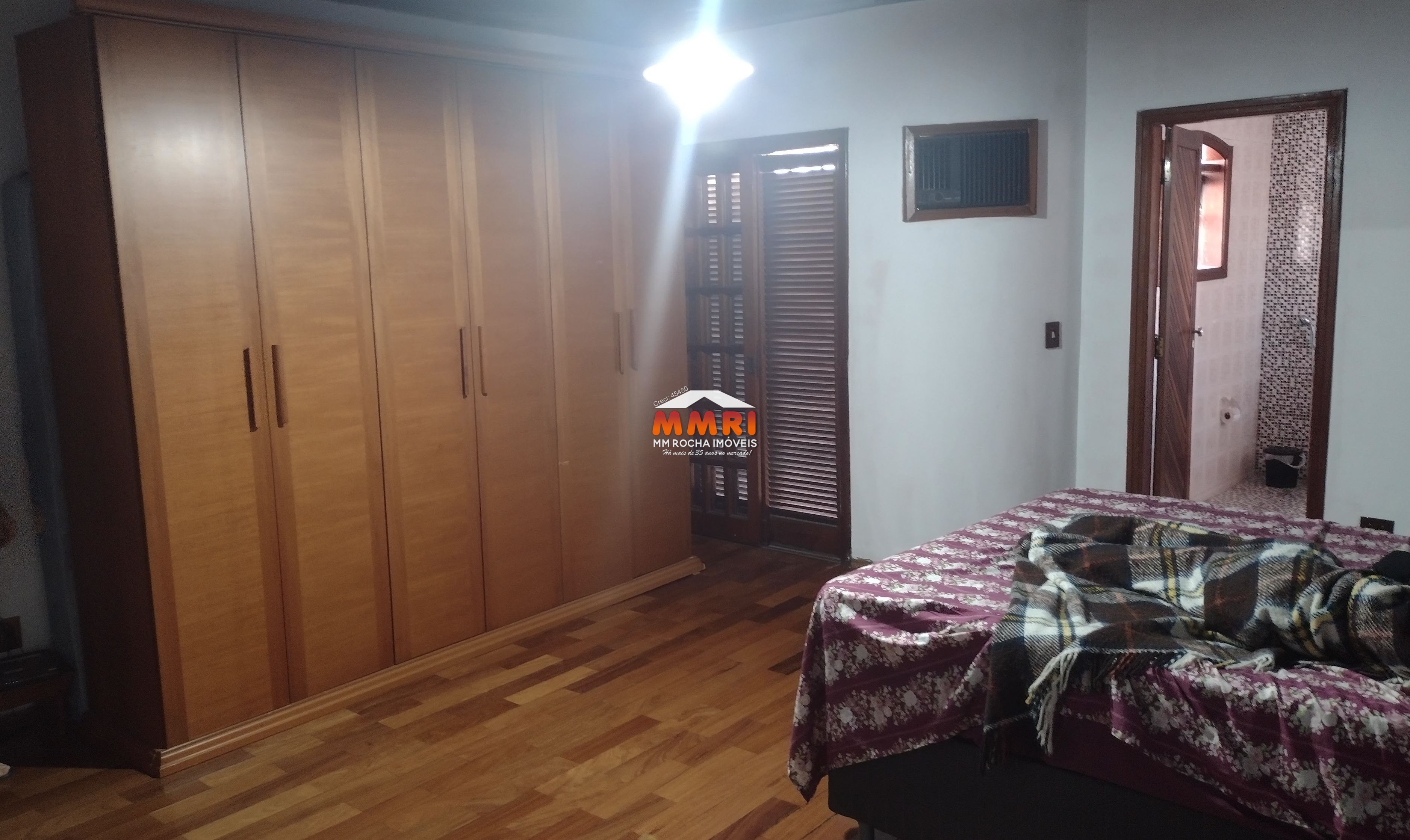 Casa à venda com 3 quartos, 195m² - Foto 8