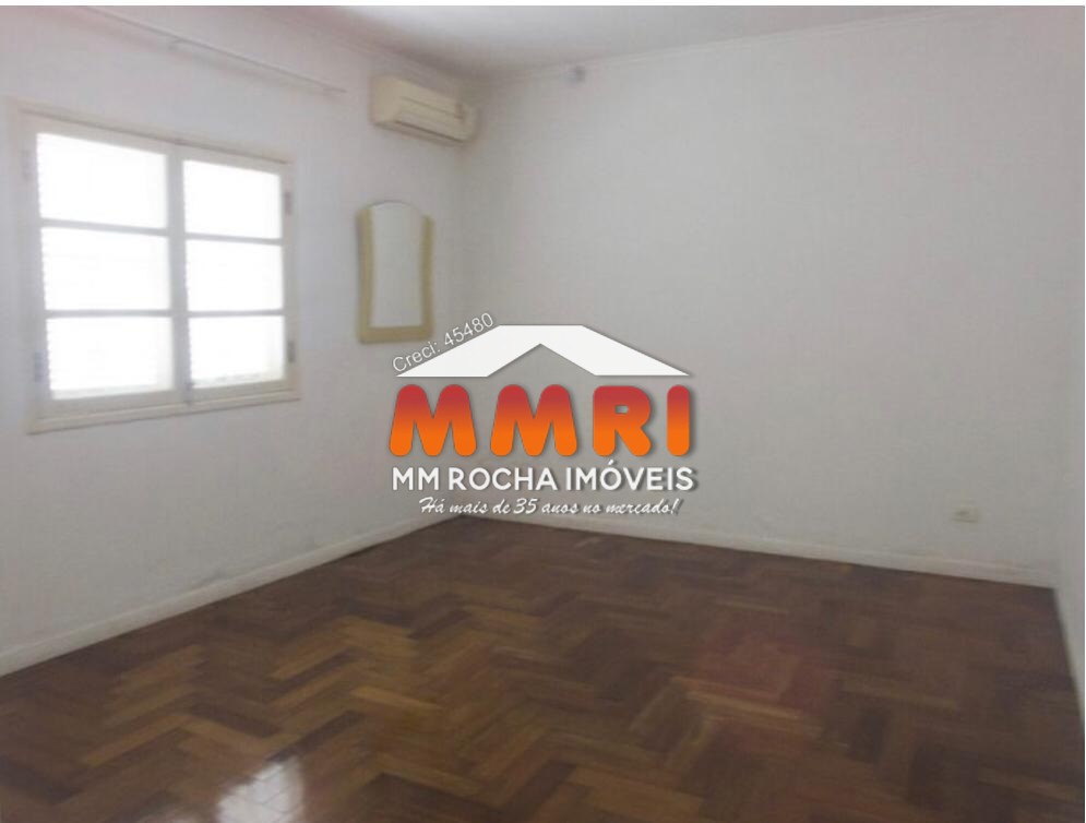 Casa à venda com 4 quartos, 250m² - Foto 13