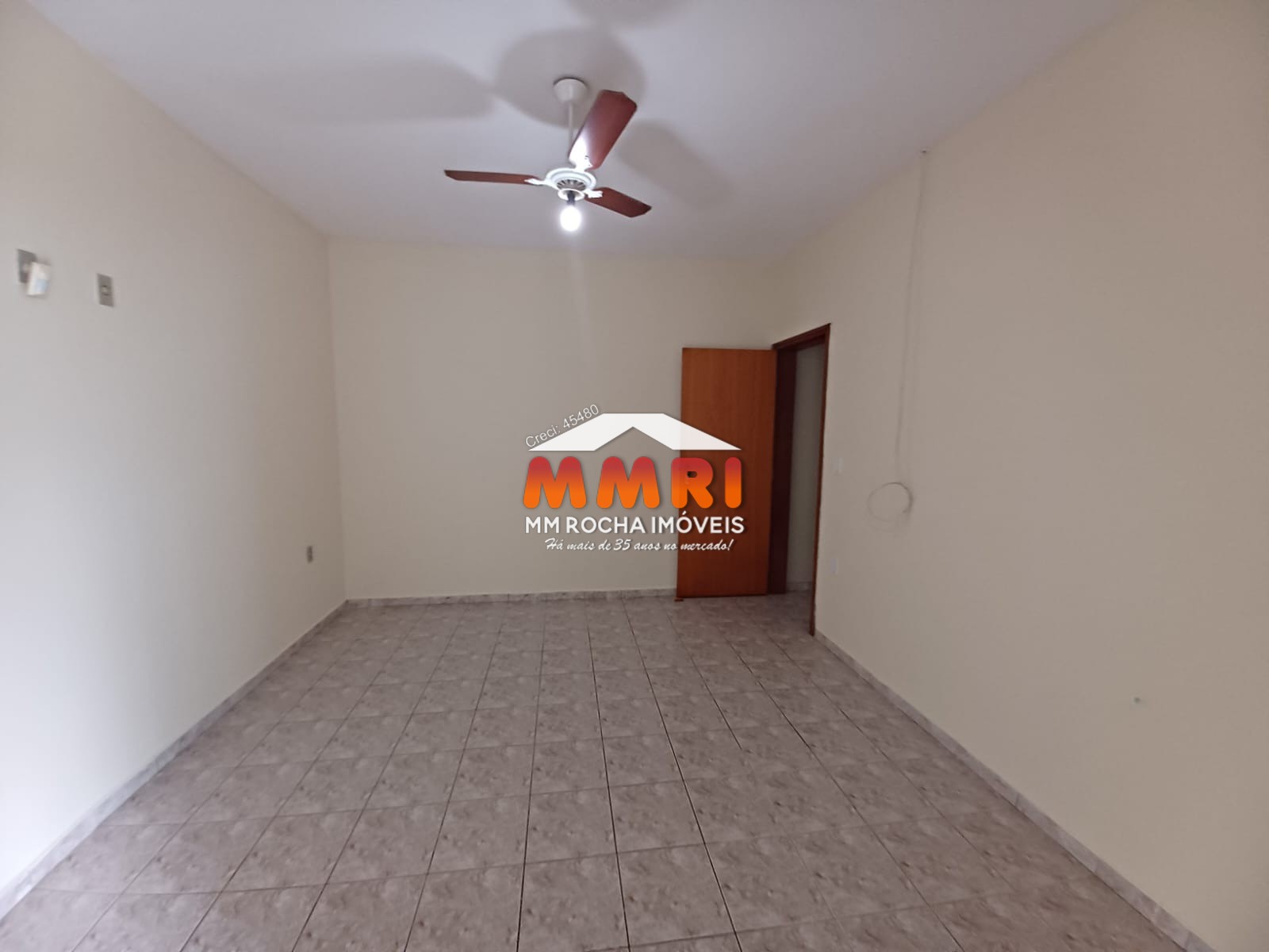 Chácara à venda com 3 quartos, 1000m² - Foto 14