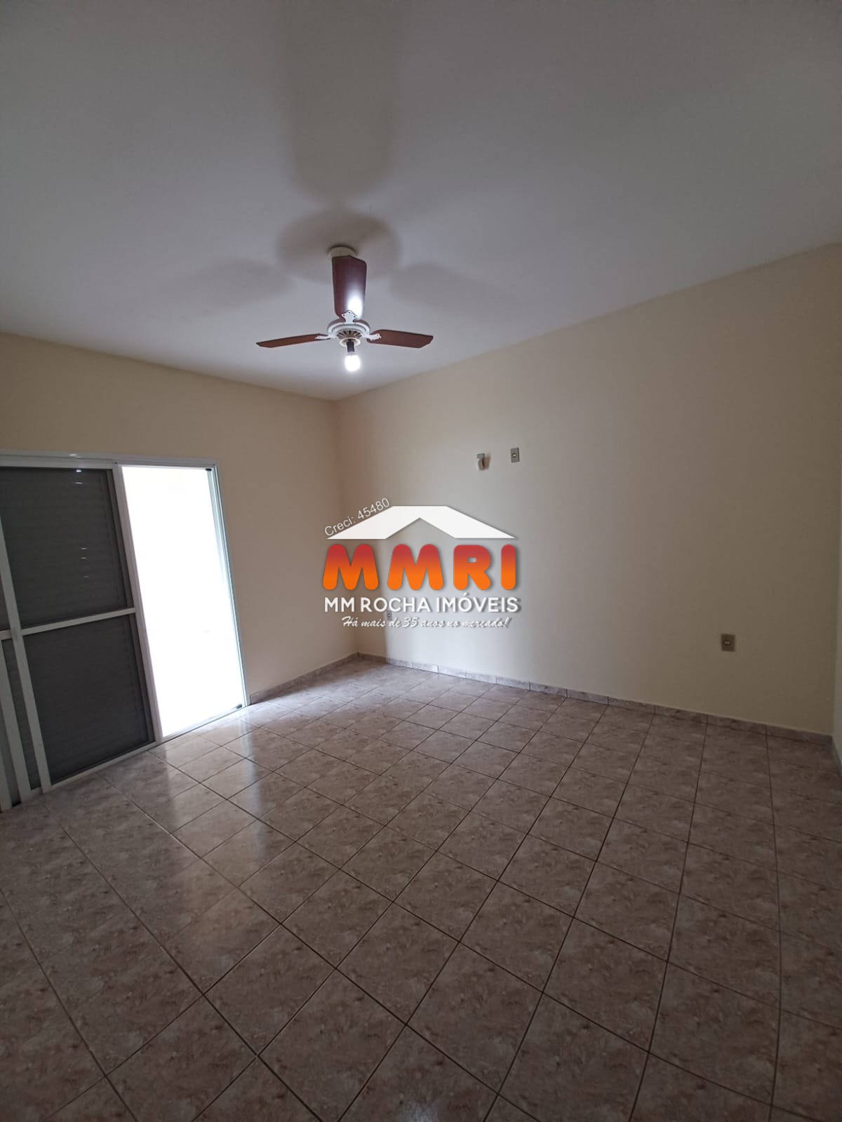 Chácara à venda com 3 quartos, 1000m² - Foto 12