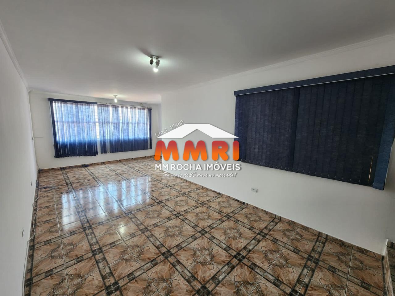 Apartamento para alugar com 2 quartos, 105m² - Foto 4