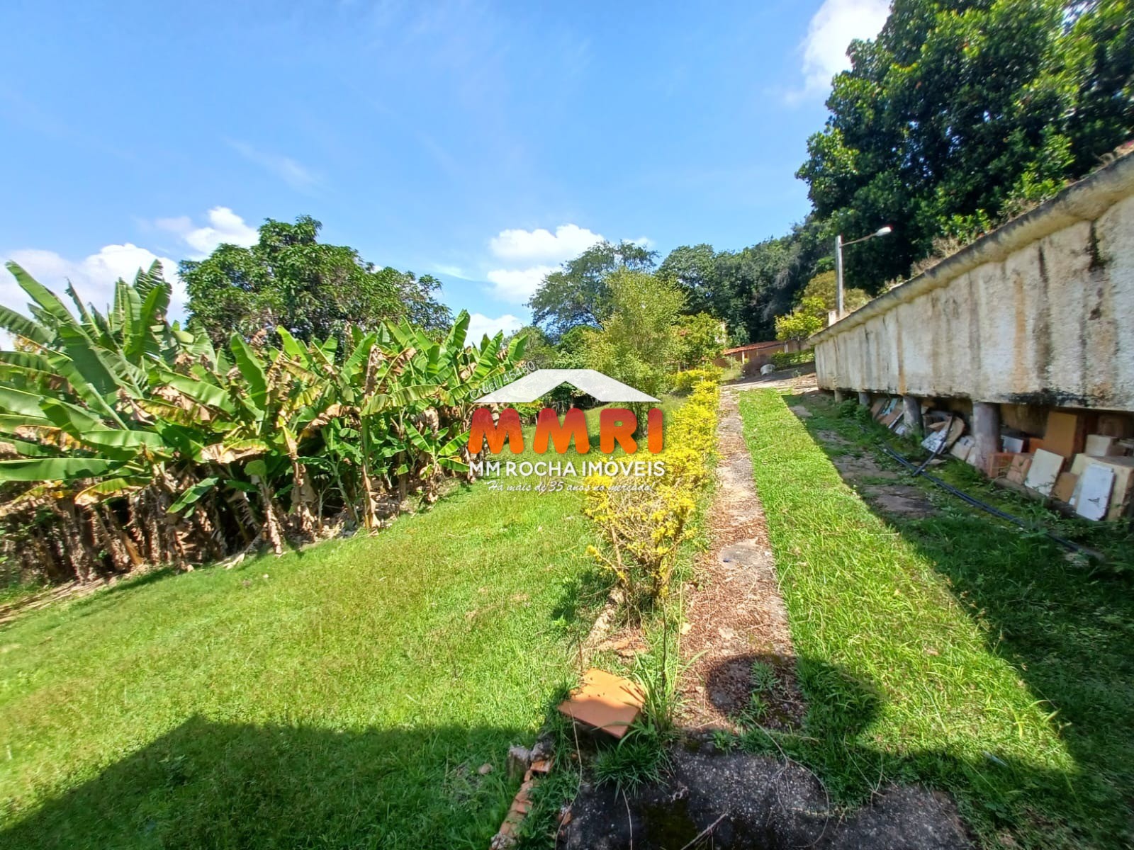 Chácara à venda com 3 quartos, 3000m² - Foto 35