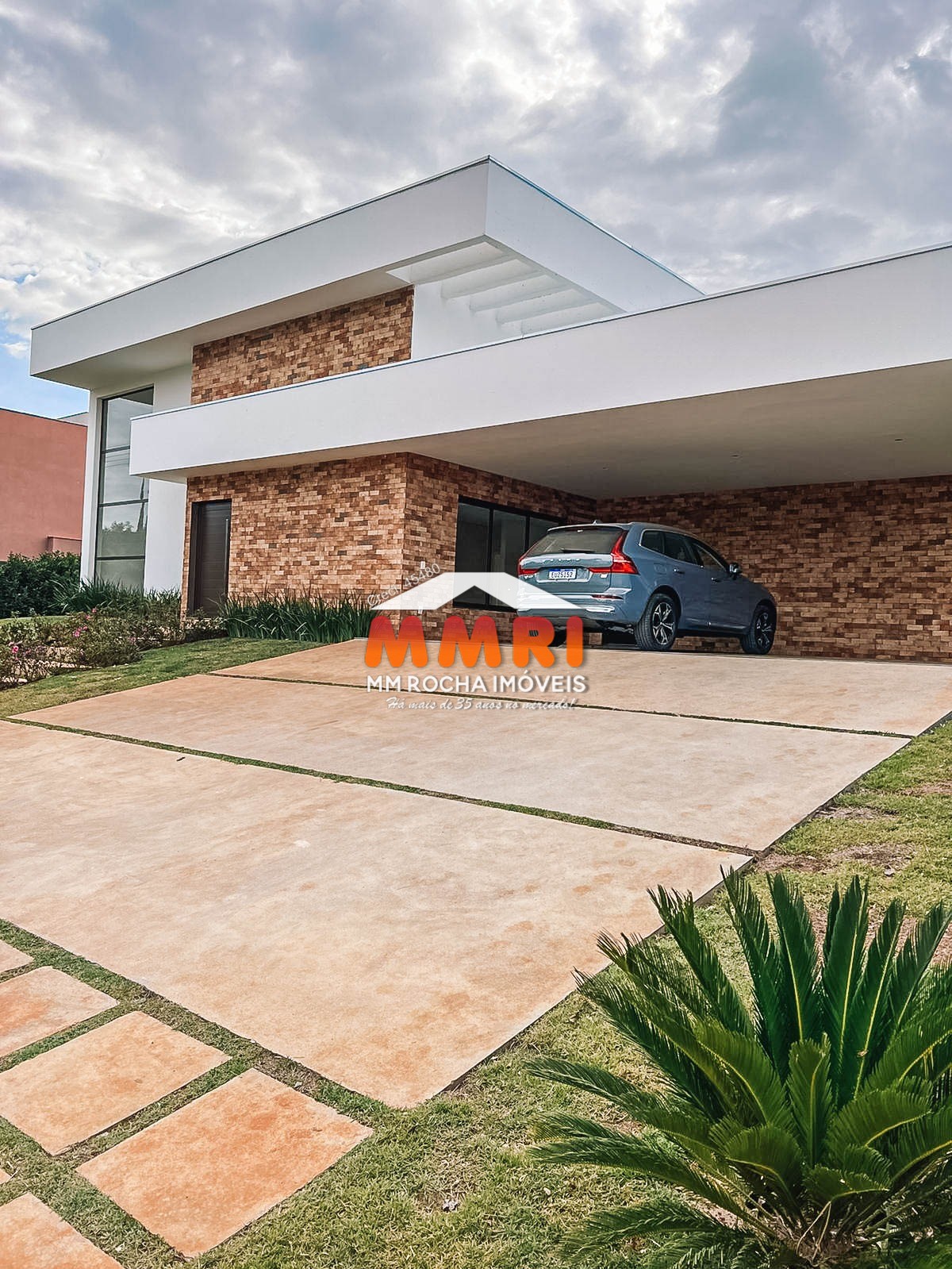 Casa de Condomínio à venda com 4 quartos, 1160m² - Foto 2