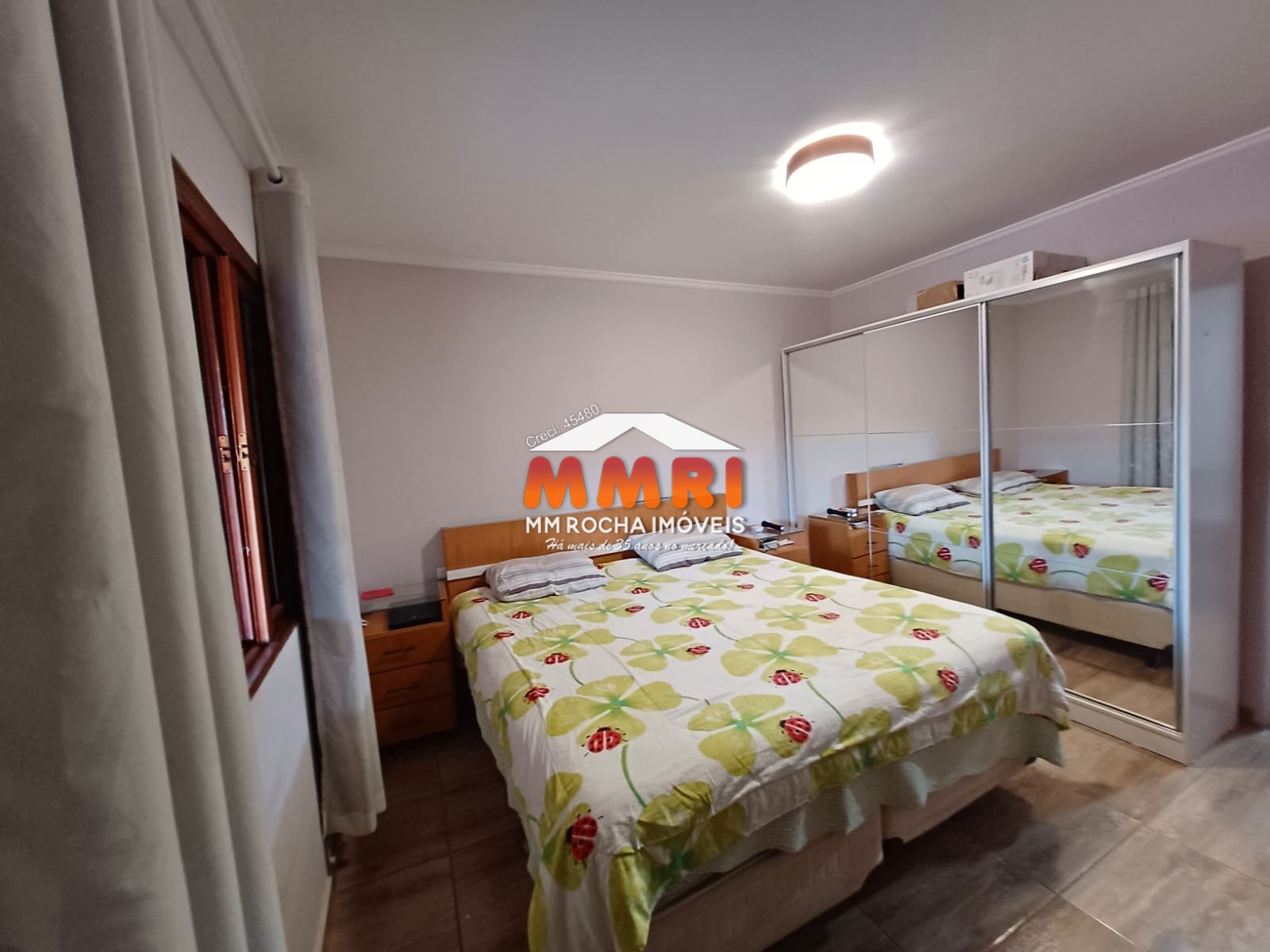 Chácara à venda com 3 quartos, 2180m² - Foto 18