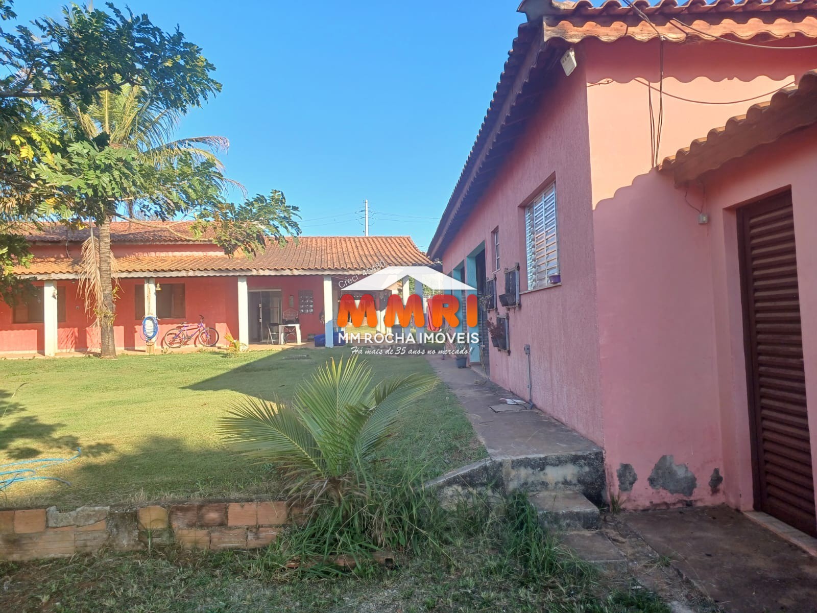 Chácara à venda com 3 quartos, 2180m² - Foto 21