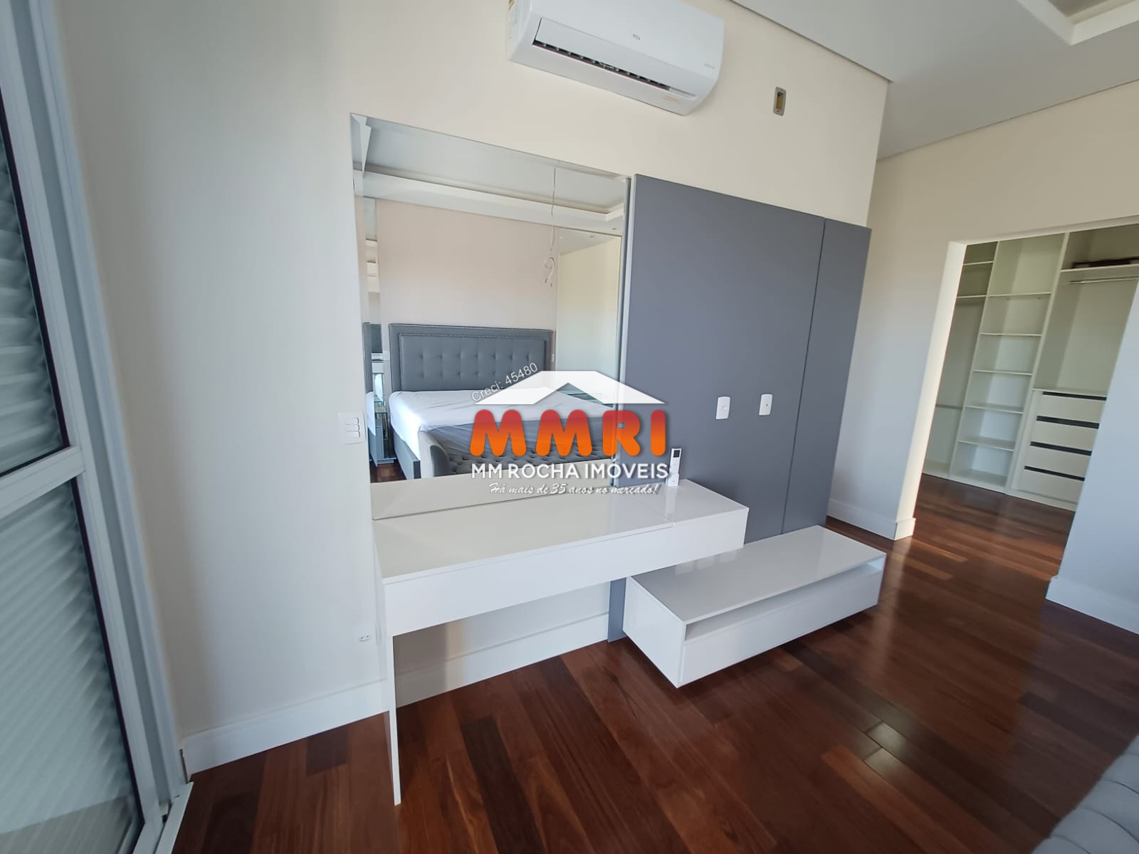 Casa à venda com 4 quartos, 460m² - Foto 18