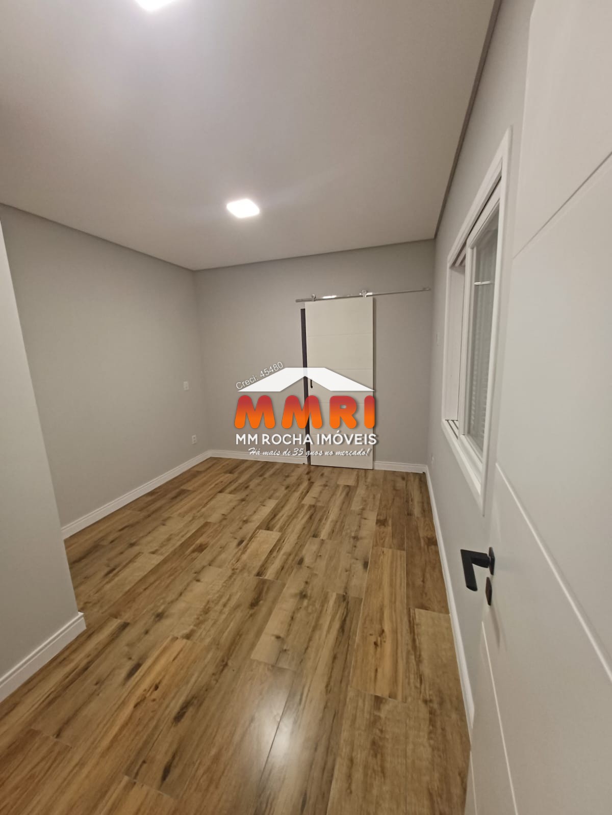 Casa à venda com 2 quartos, 146m² - Foto 16