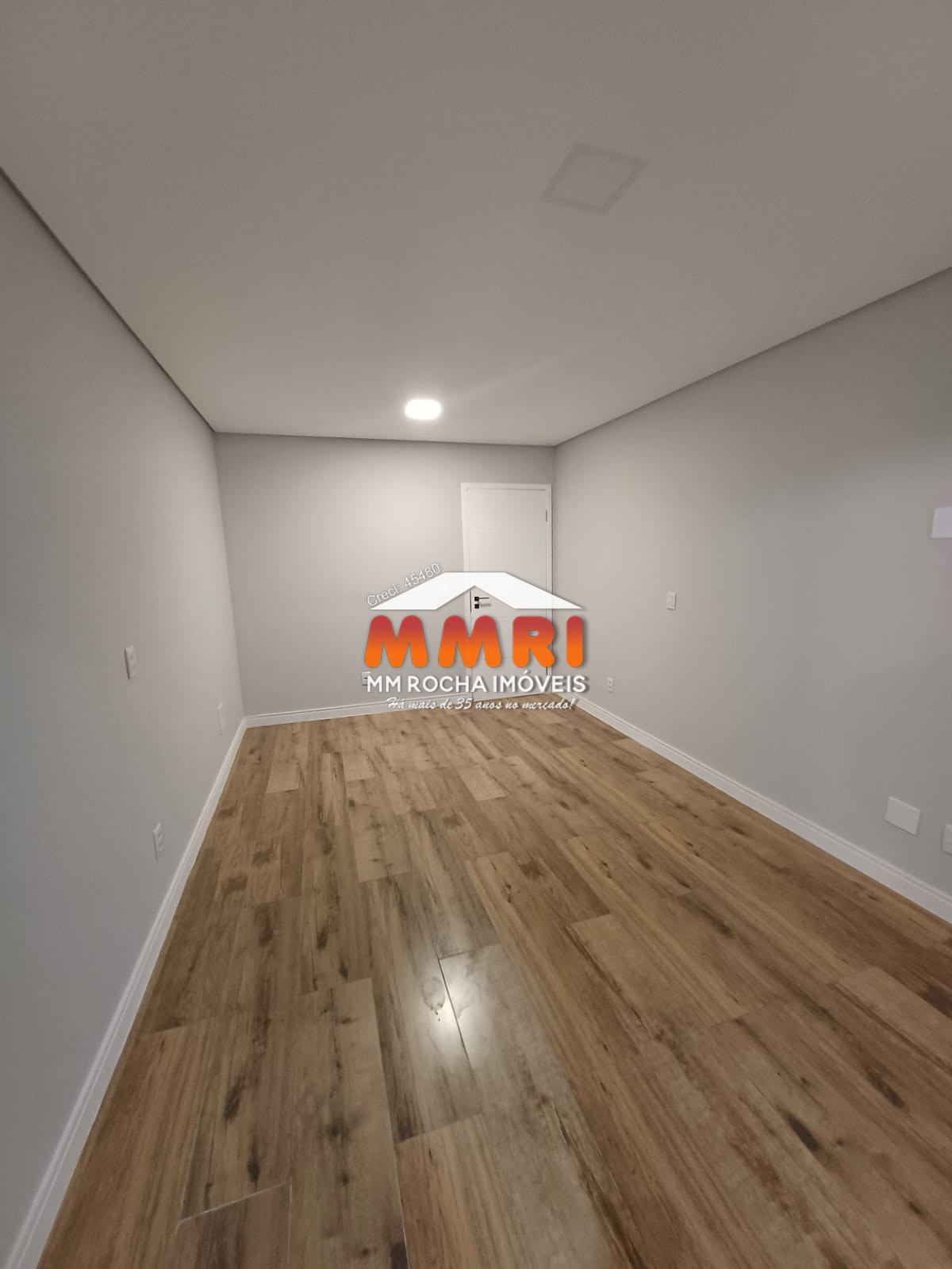 Casa à venda com 2 quartos, 146m² - Foto 14