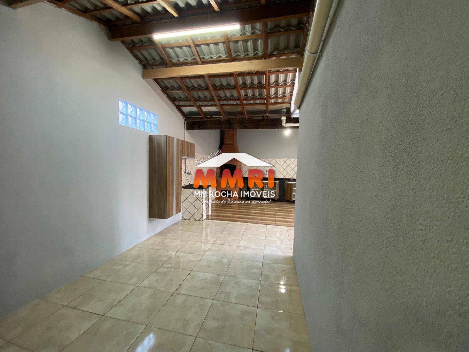 Casa à venda com 3 quartos, 200m² - Foto 10