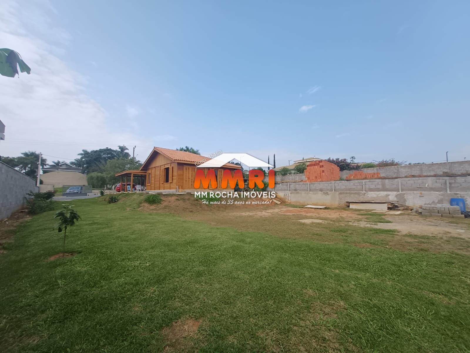 Casa de Condomínio à venda e aluguel com 2 quartos, 800m² - Foto 3