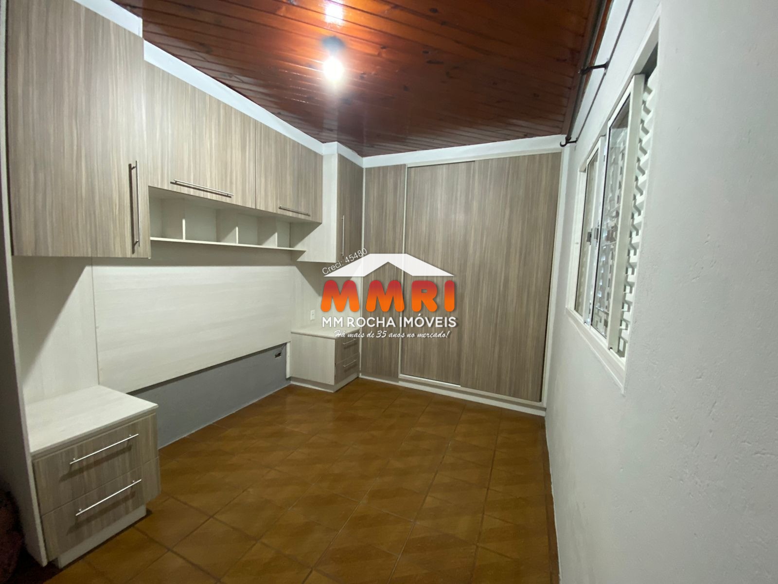 Casa à venda com 3 quartos, 200m² - Foto 9