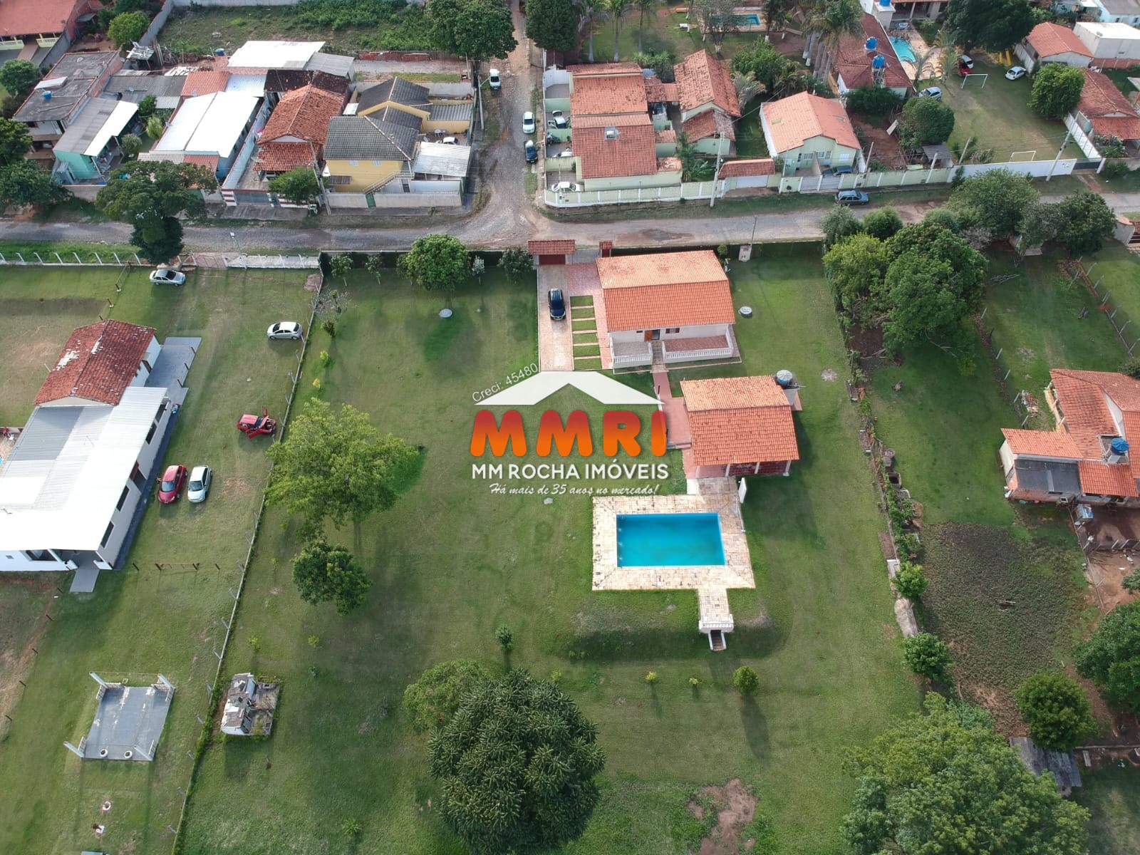 Chácara à venda com 2 quartos, 7500m² - Foto 5