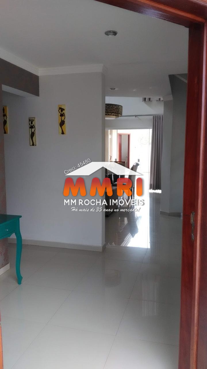 Casa de Condomínio à venda com 3 quartos, 250m² - Foto 13