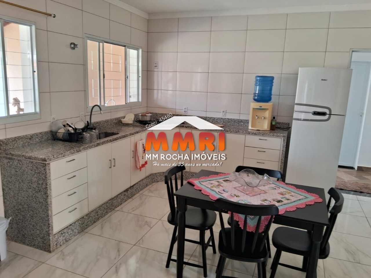 Chácara à venda com 4 quartos, 976m² - Foto 16