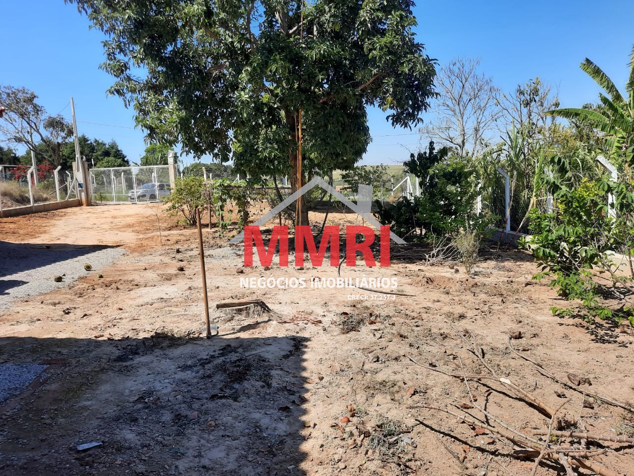 Chácara à venda com 2 quartos, 1000m² - Foto 18